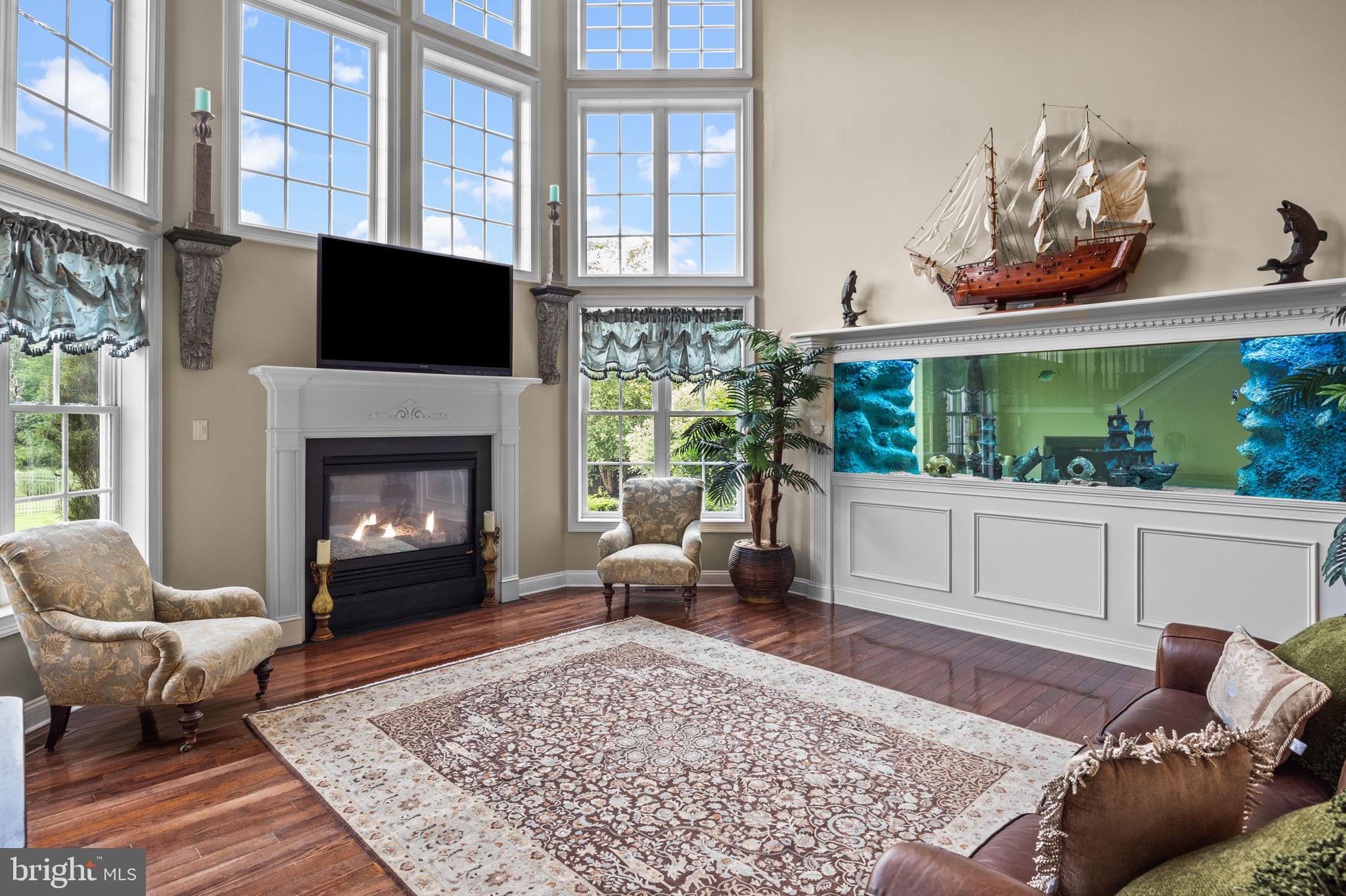 IVYLAND VILLAGE - Residential