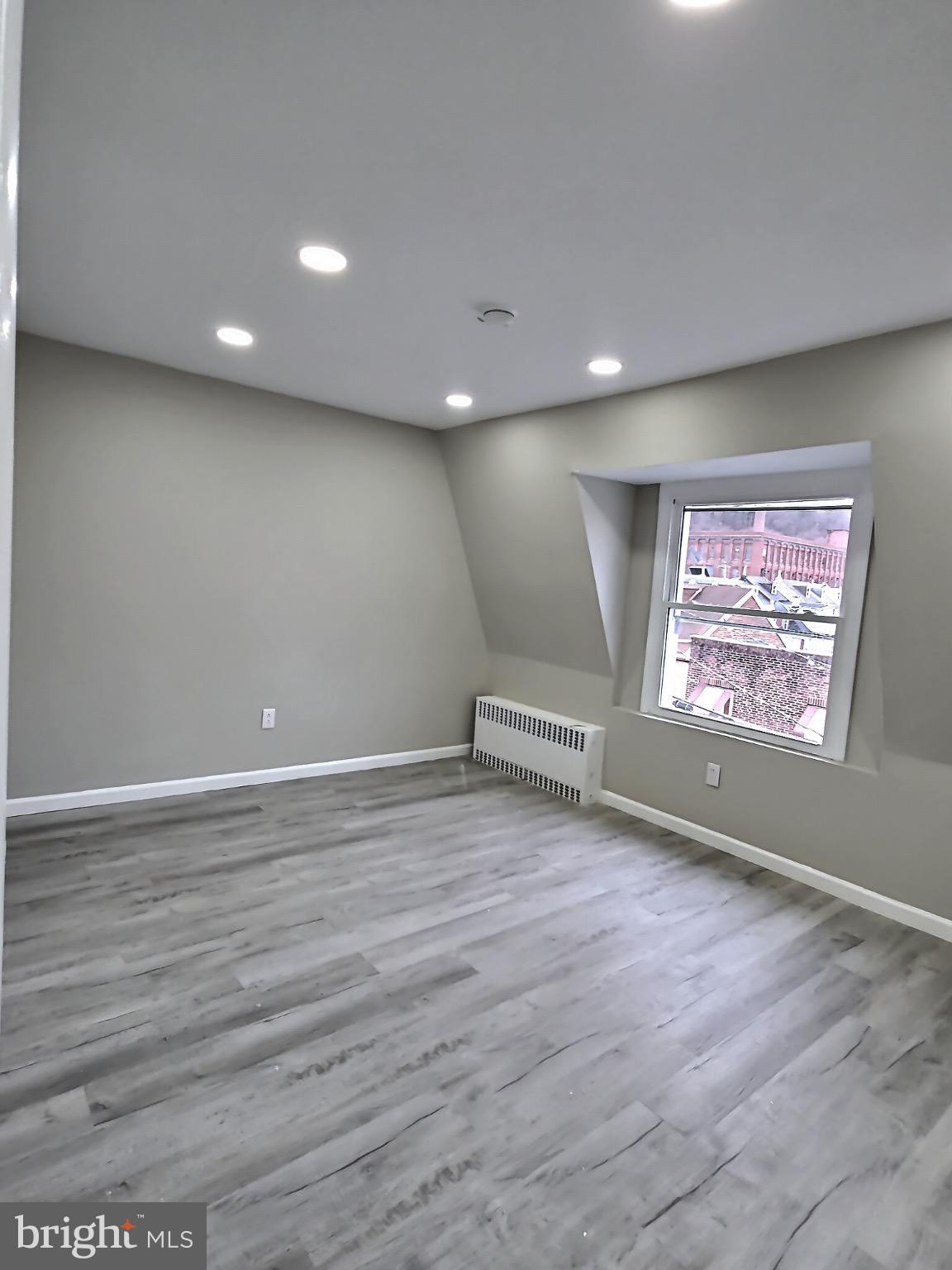 SOUTHERN READING - Residential