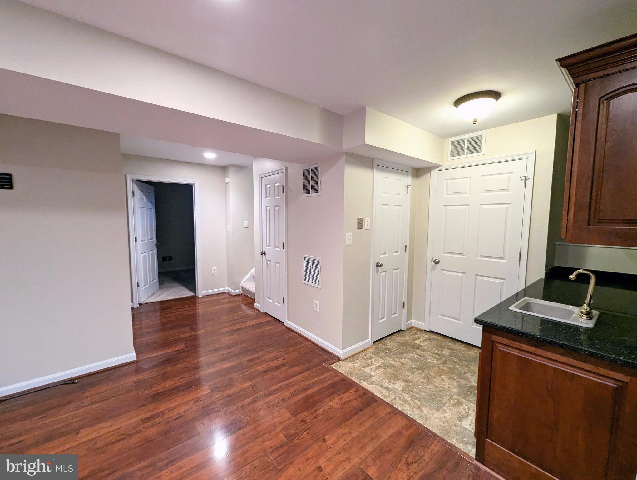 KINGSBROOKE - Residential Lease