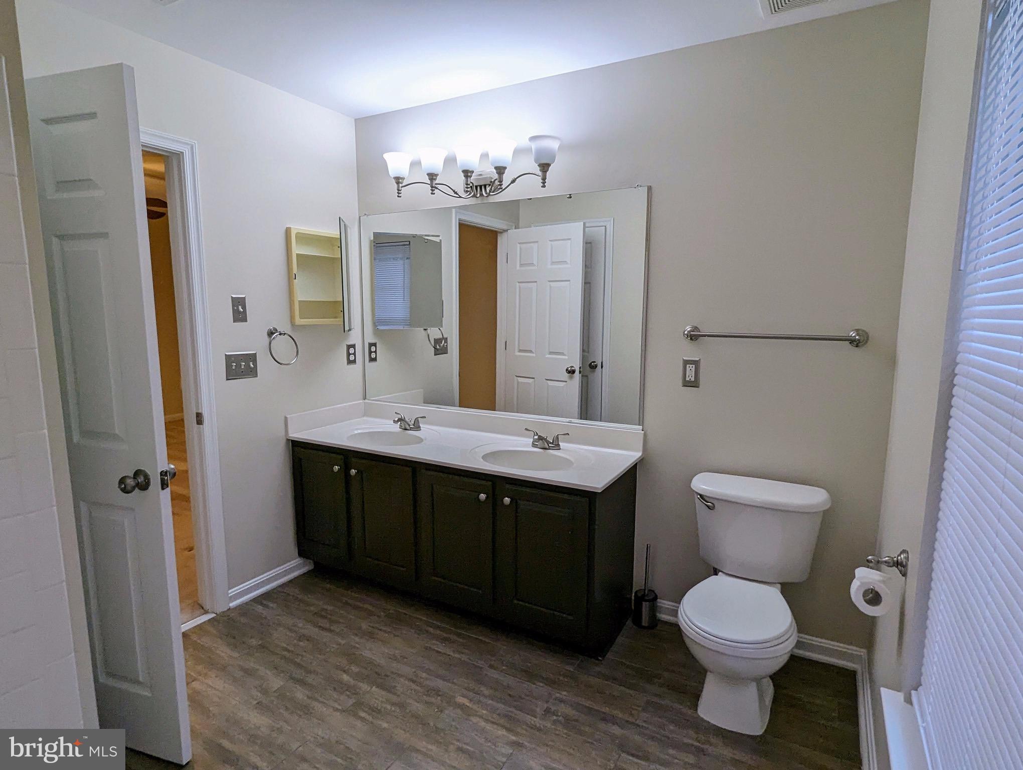 KINGSBROOKE - Residential Lease