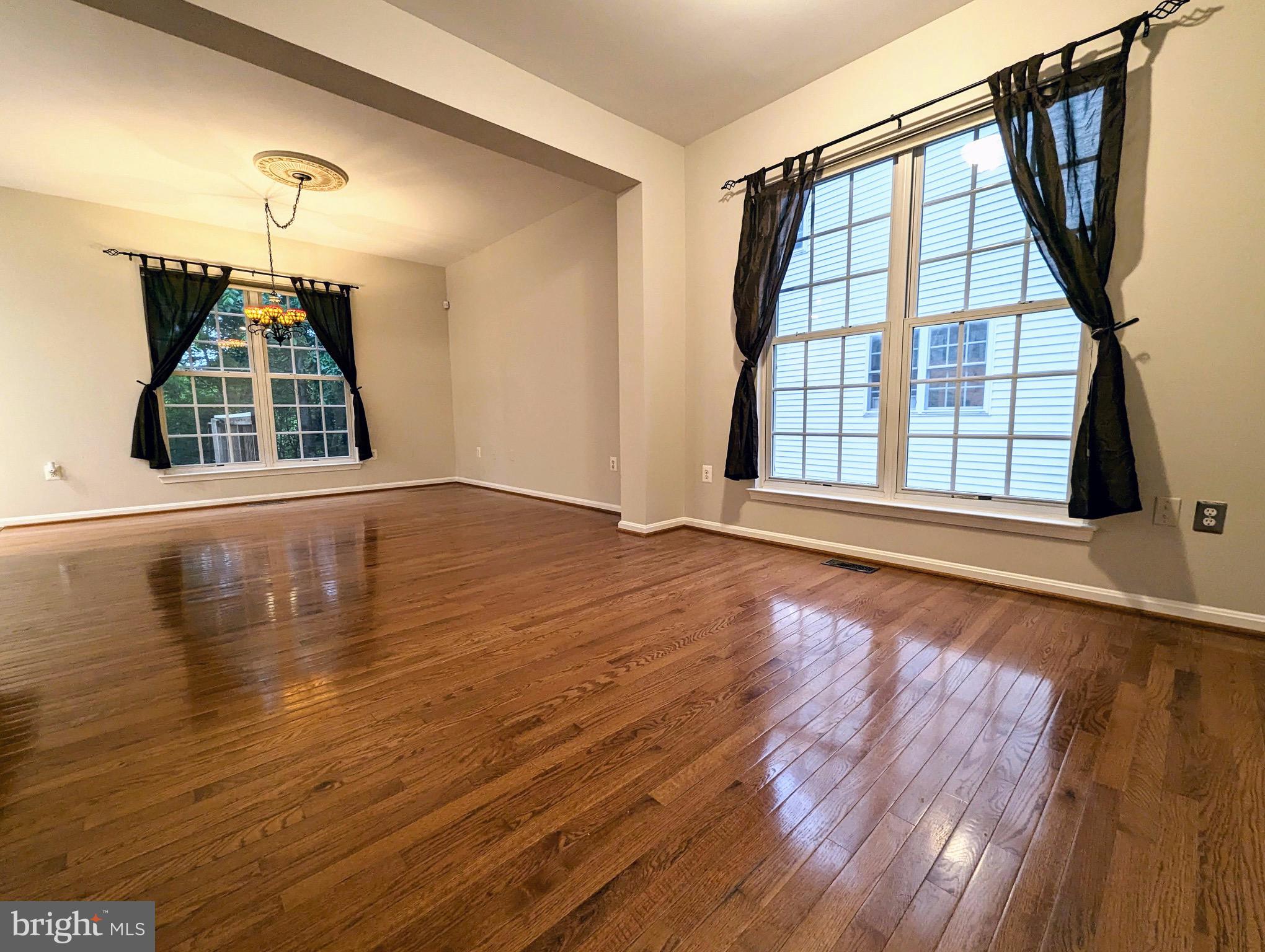 KINGSBROOKE - Residential Lease