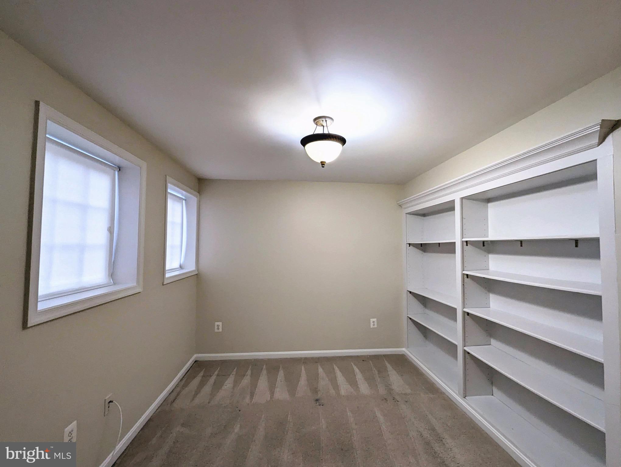 KINGSBROOKE - Residential Lease