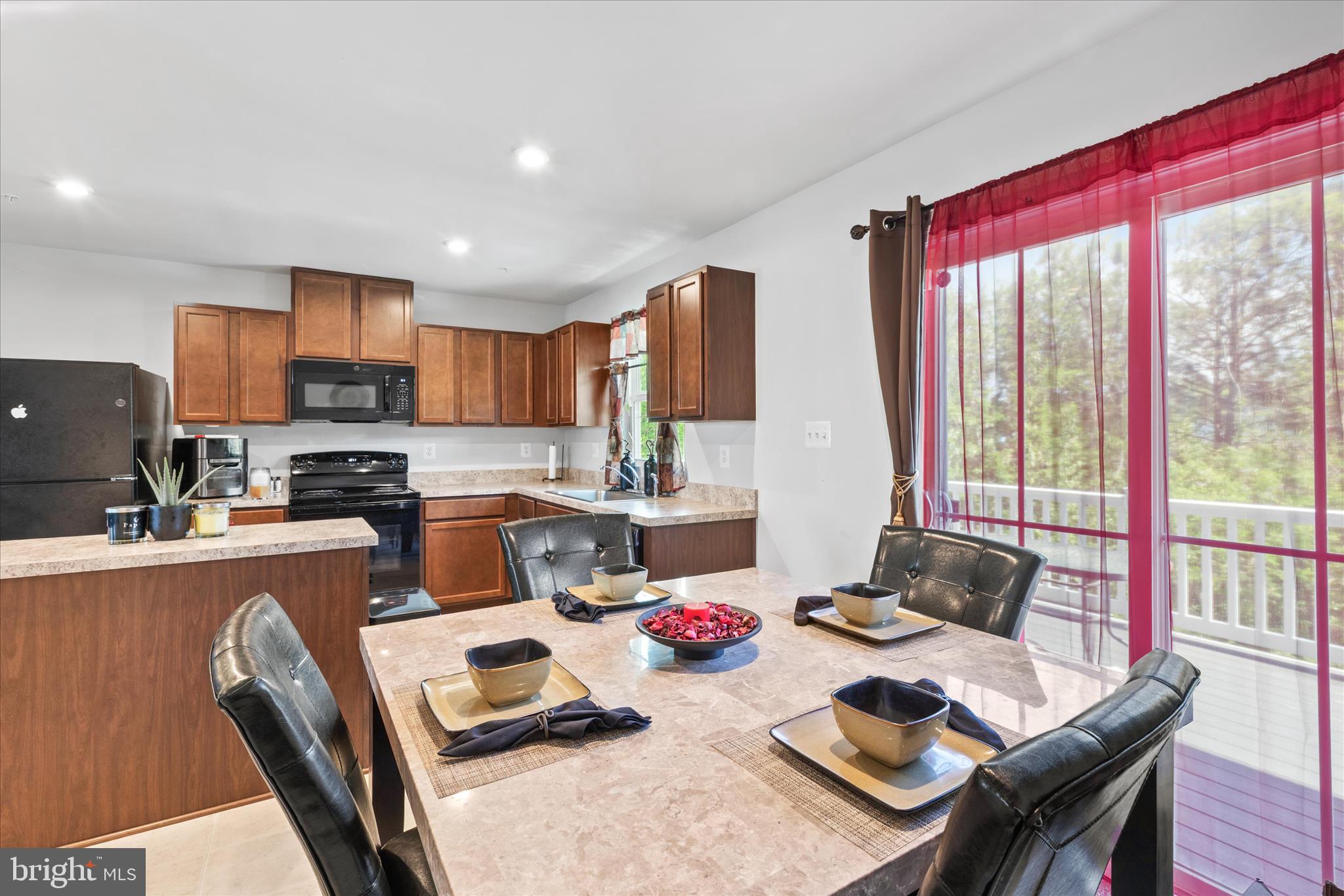 HERON POINT - Residential