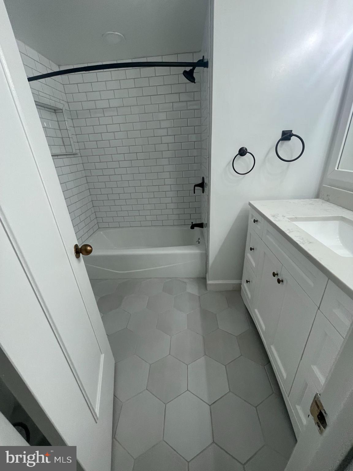 THE FALLSWOOD CODM - Residential Lease