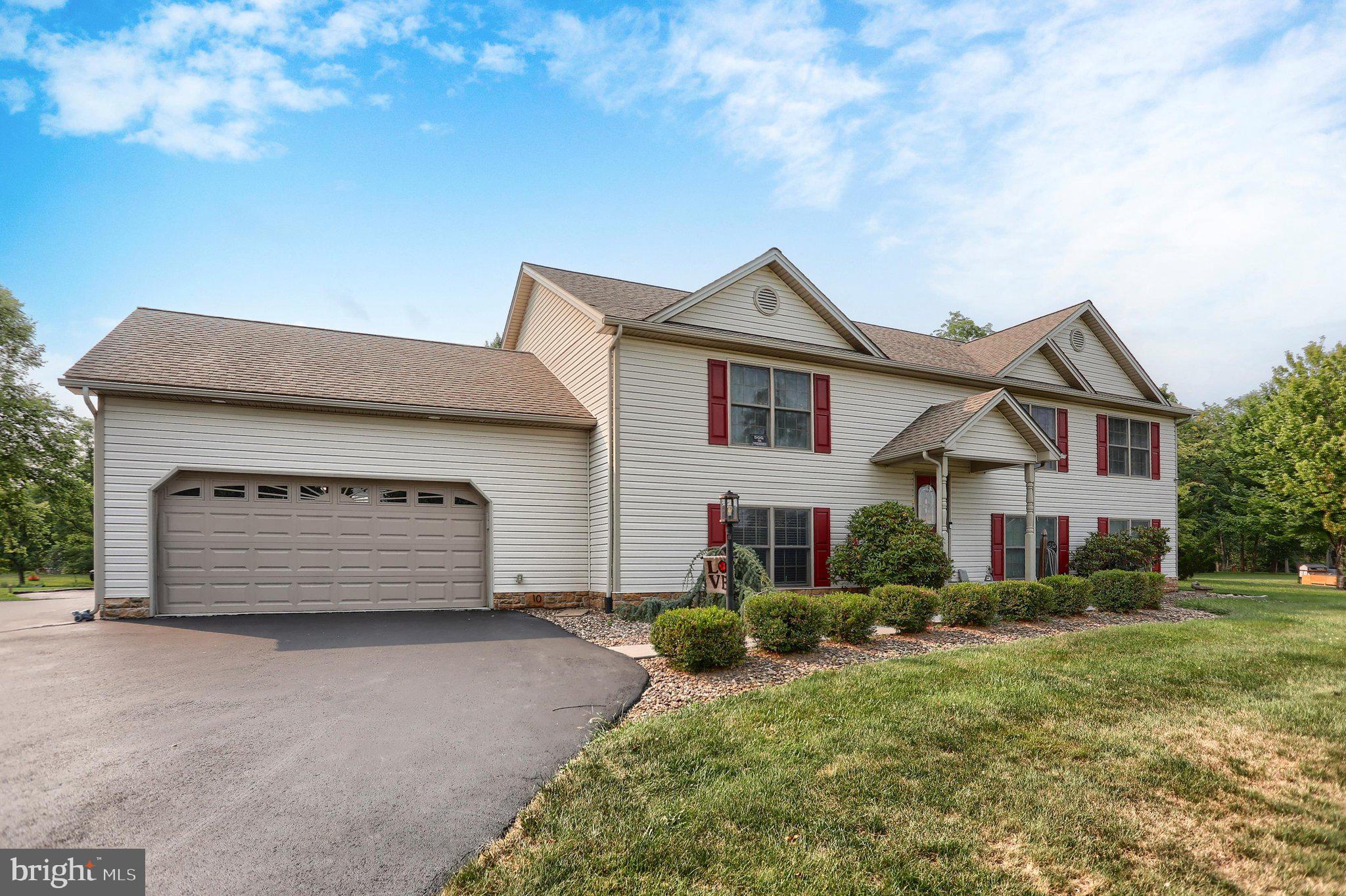 10 DAVID GLENN DRIVE