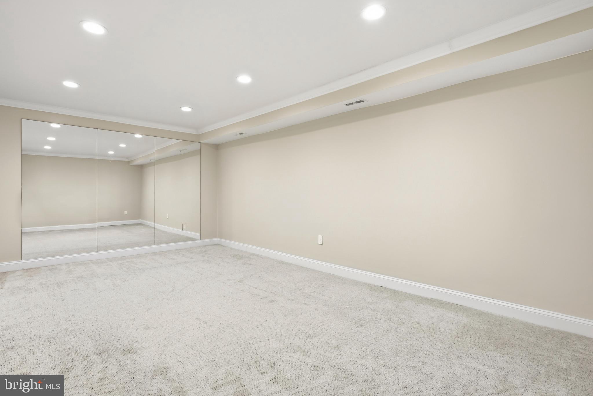 KIMBERLY PLACE - Residential