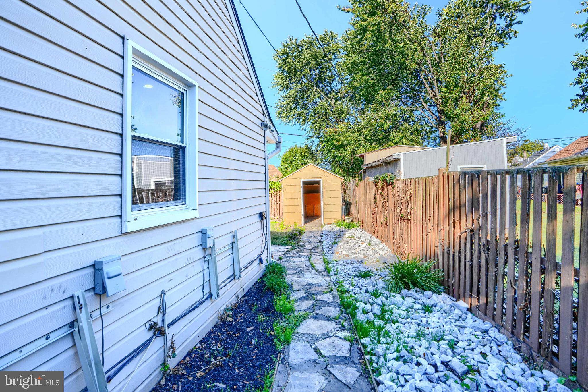 EASTERN TERRACE - Residential