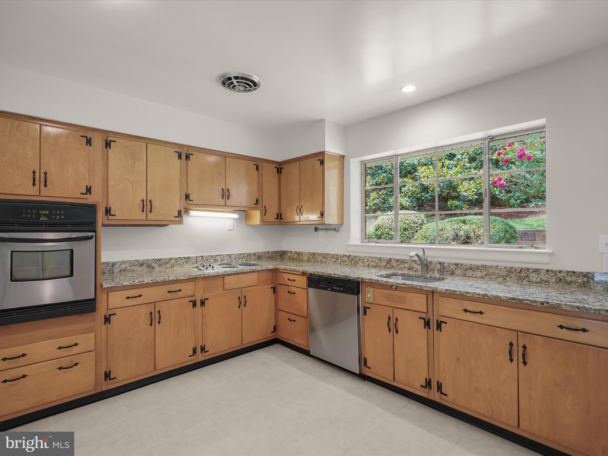 ROCK CREEK HILLS - Residential