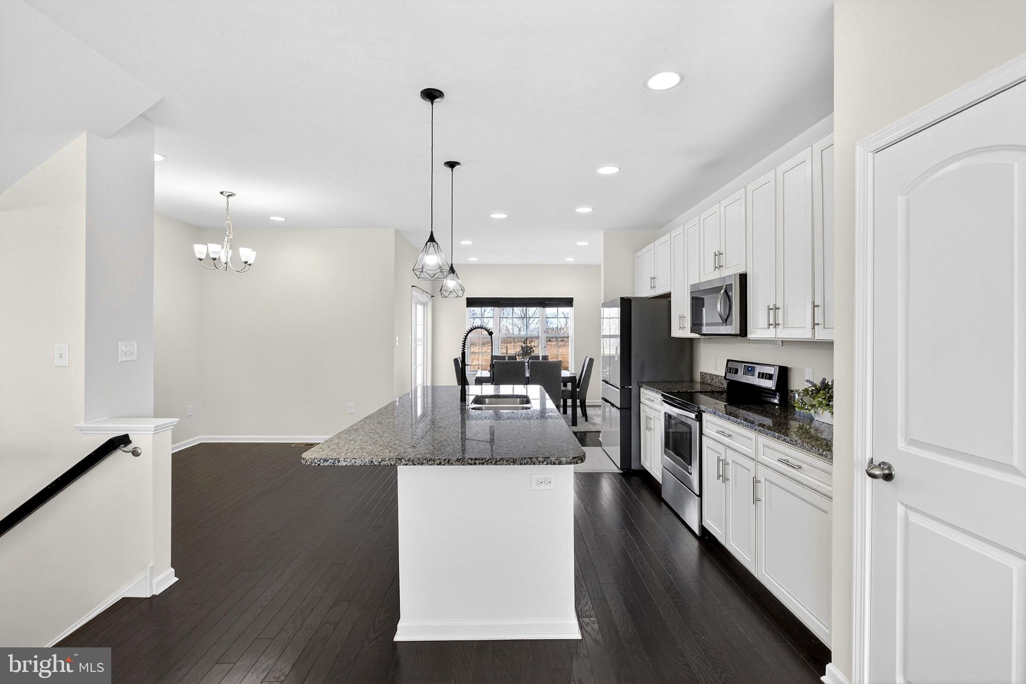 HYETTS CROSSING - Residential