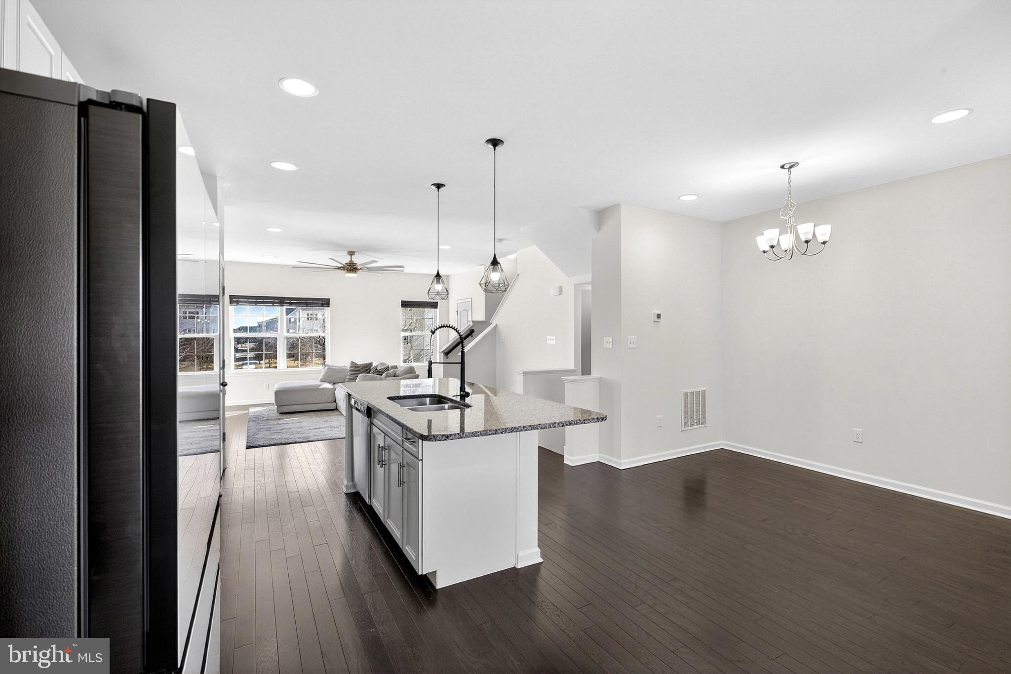 HYETTS CROSSING - Residential