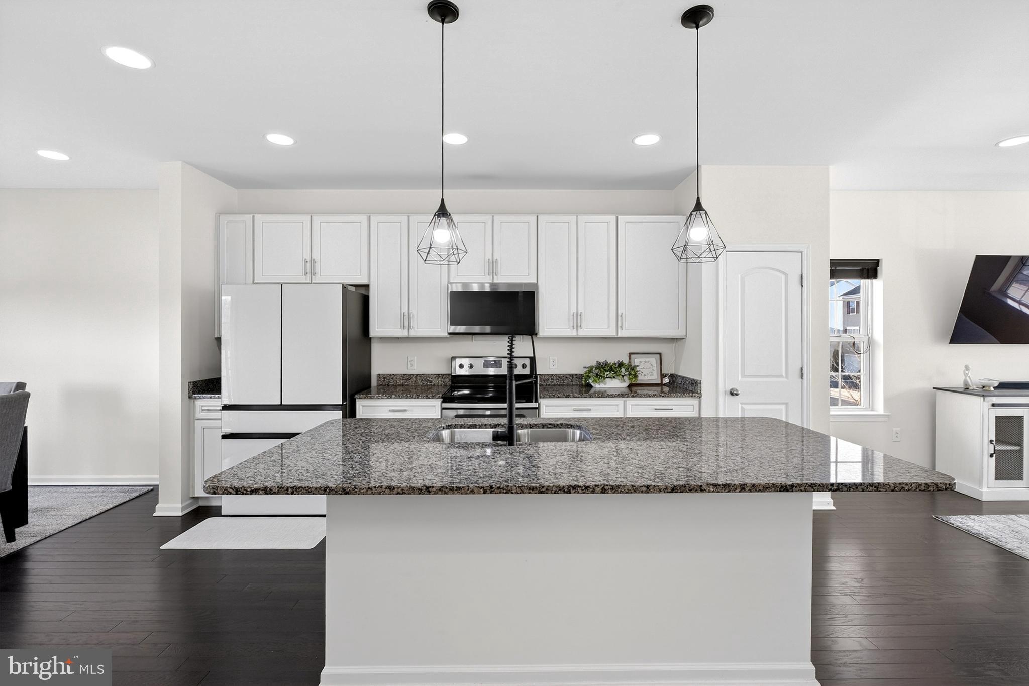 HYETTS CROSSING - Residential