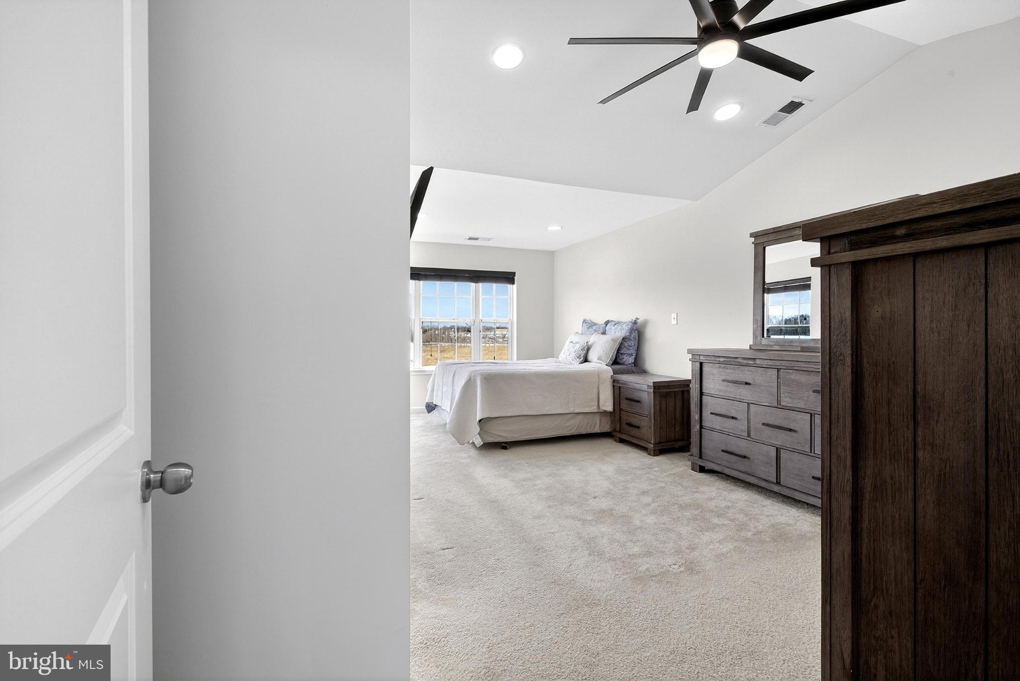 HYETTS CROSSING - Residential