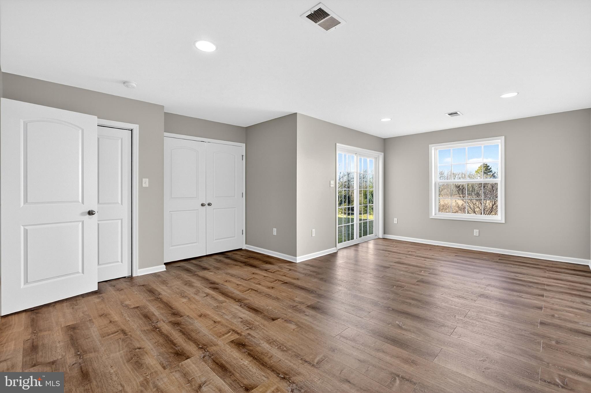 HYETTS CROSSING - Residential