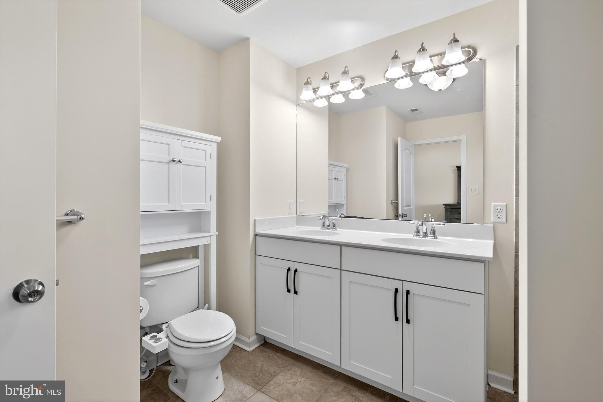 HYETTS CROSSING - Residential