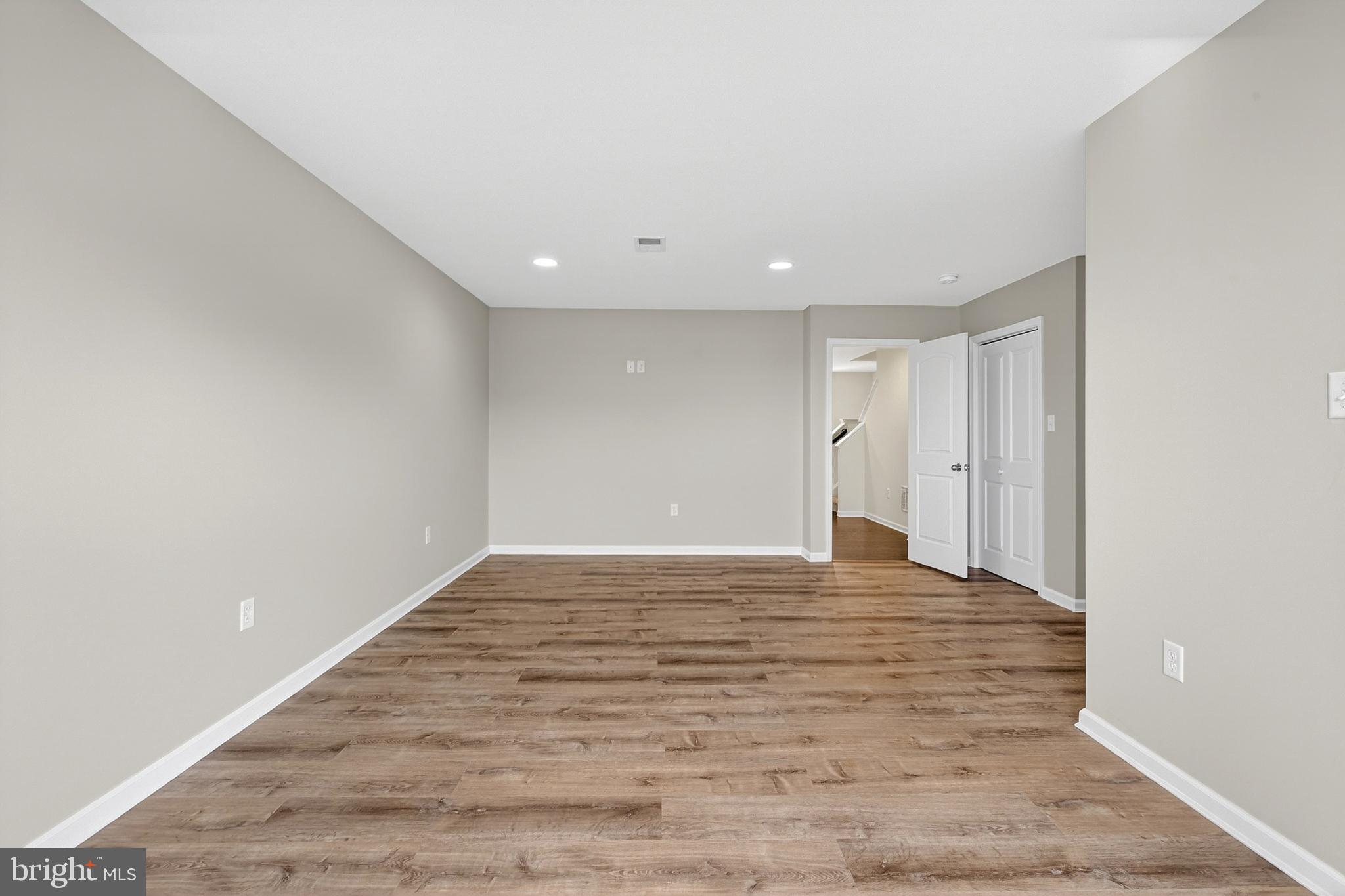 HYETTS CROSSING - Residential