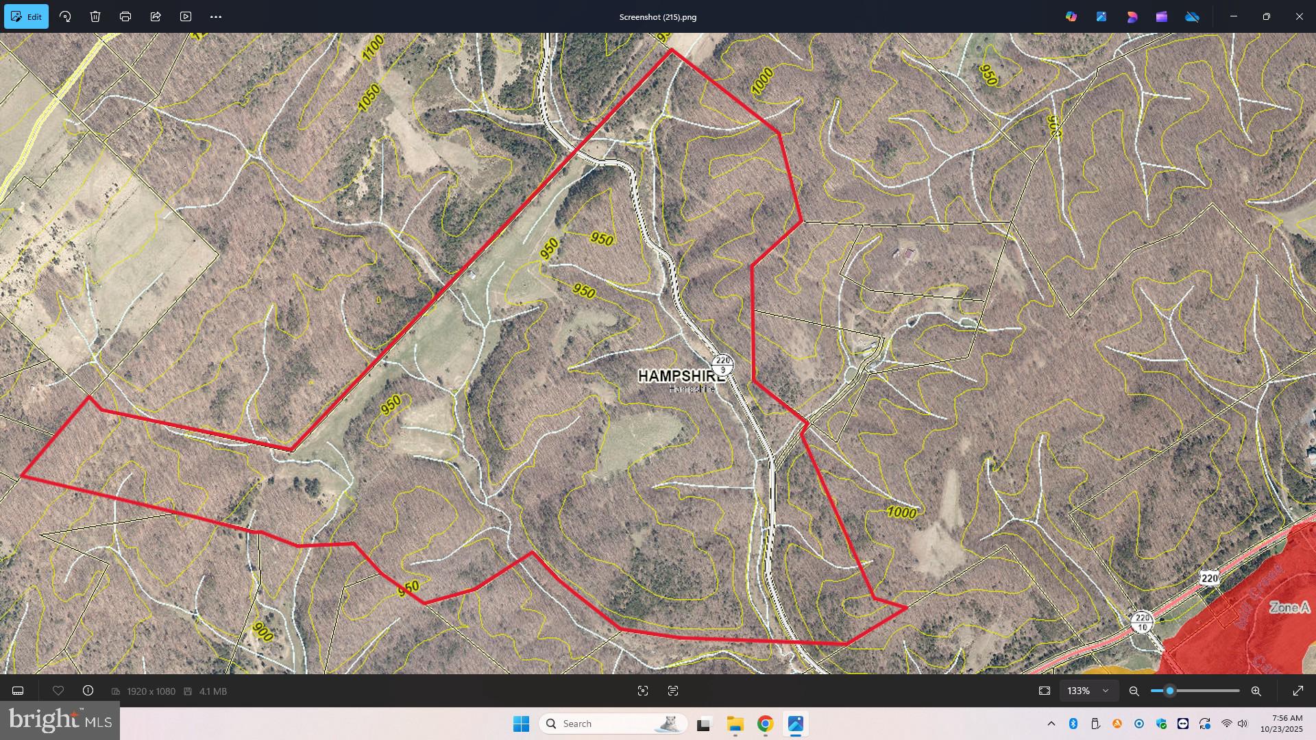 Main image without alt text