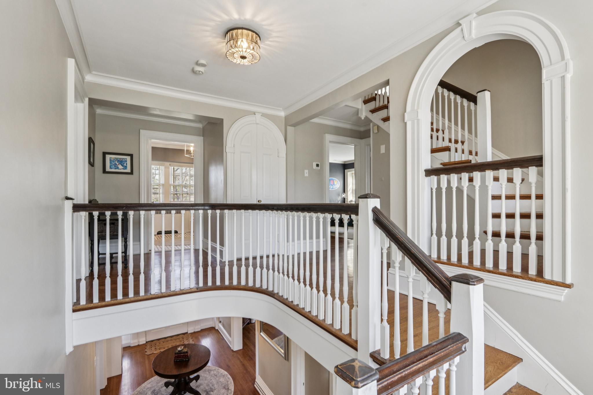 DELAVUE MANOR - Residential