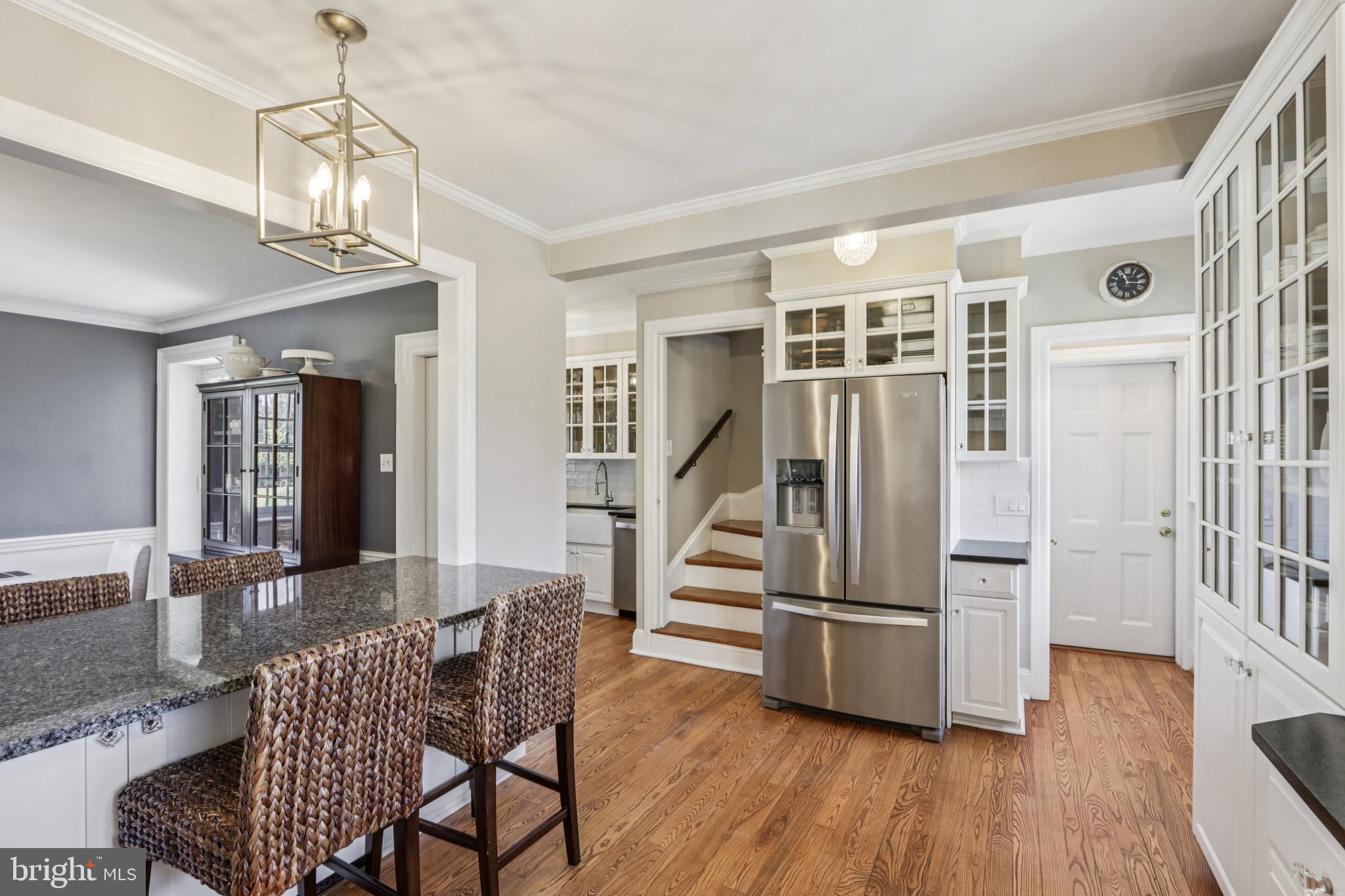 DELAVUE MANOR - Residential