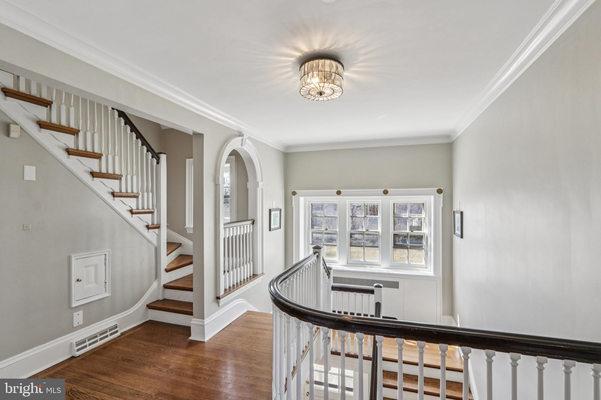 DELAVUE MANOR - Residential