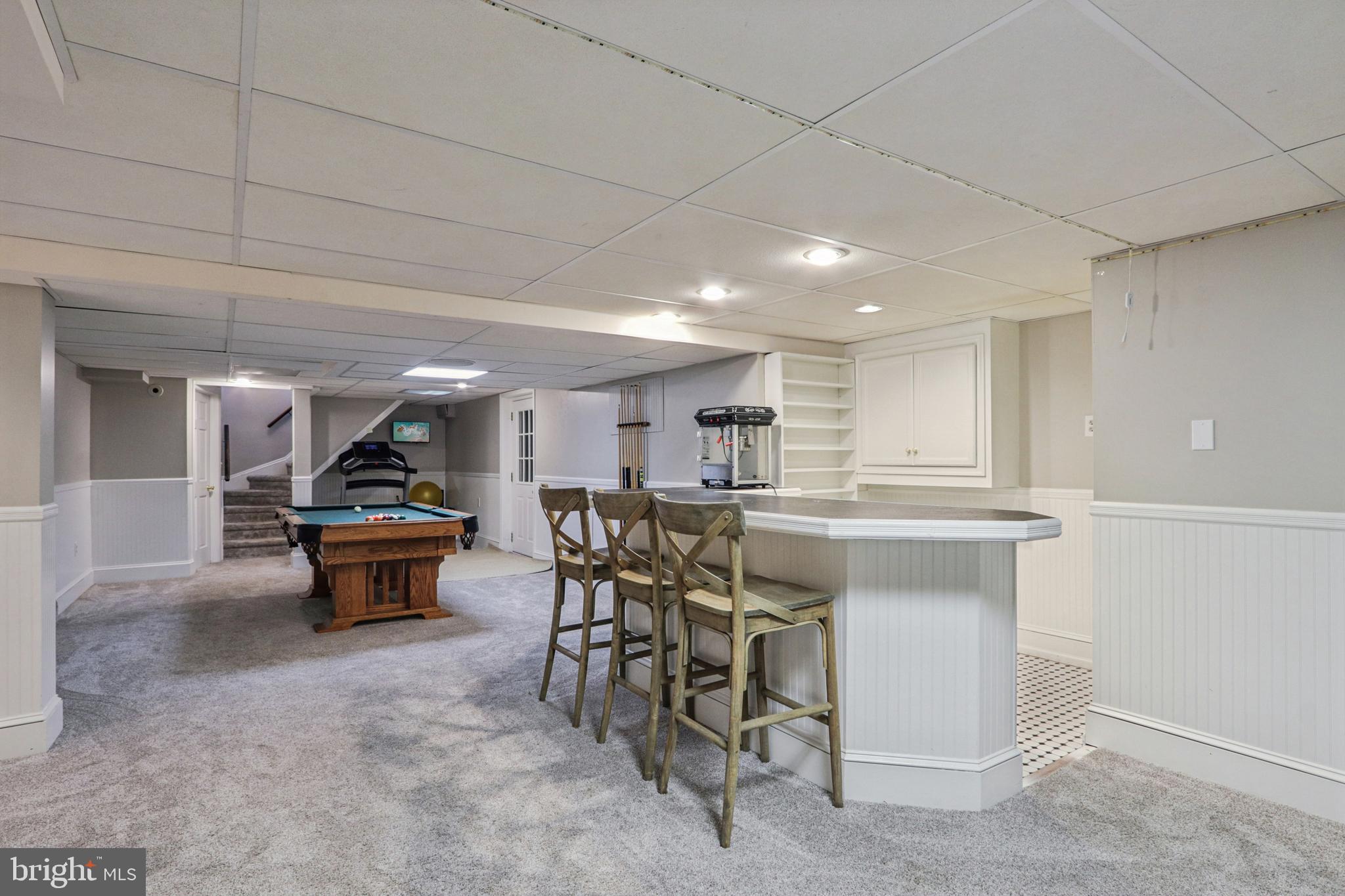 DELAVUE MANOR - Residential