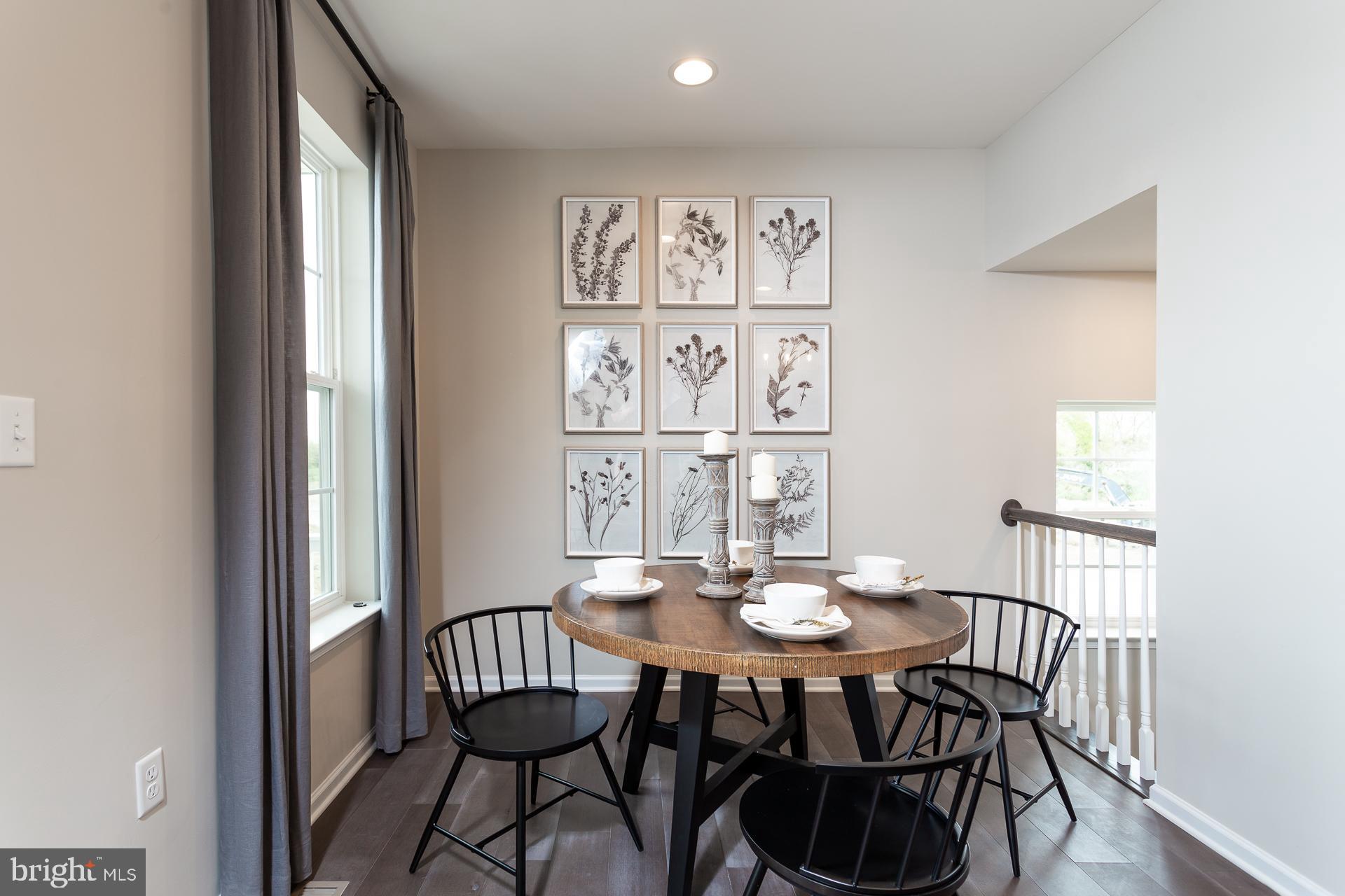 OVERLOOK AT RIVERSIDE TOWNHOMES - Residential