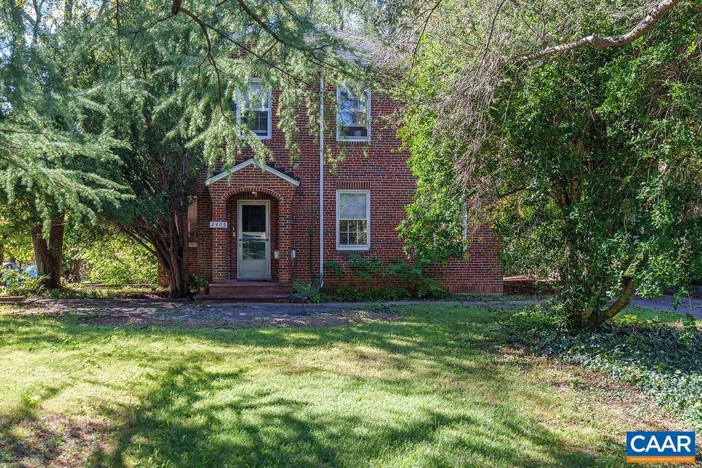 Photo of 2405 Jefferson Park Ave, CHARLOTTESVILLE, VA 22903 (MLS # 670059)