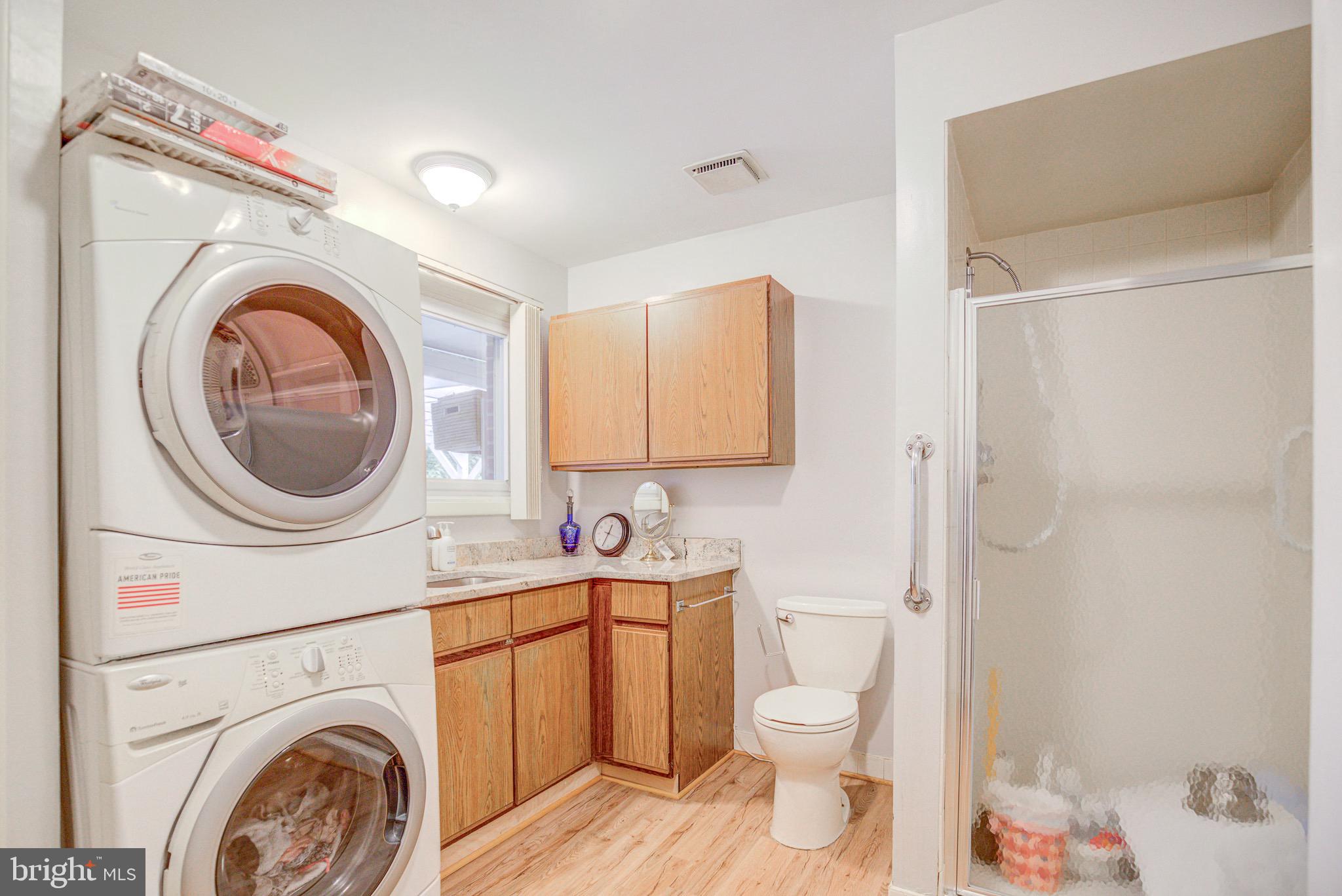 VIENNA WOODS - Residential