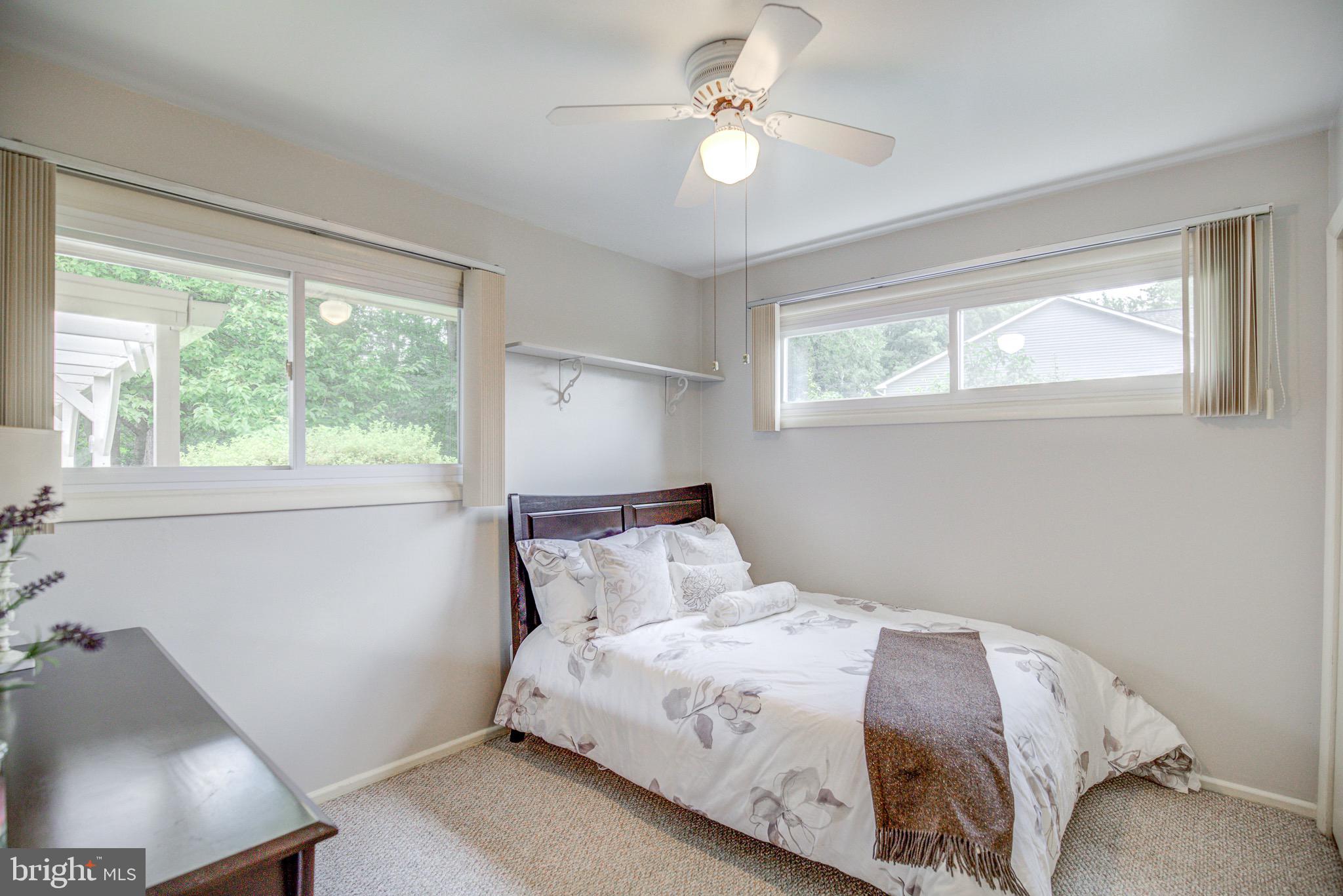 VIENNA WOODS - Residential