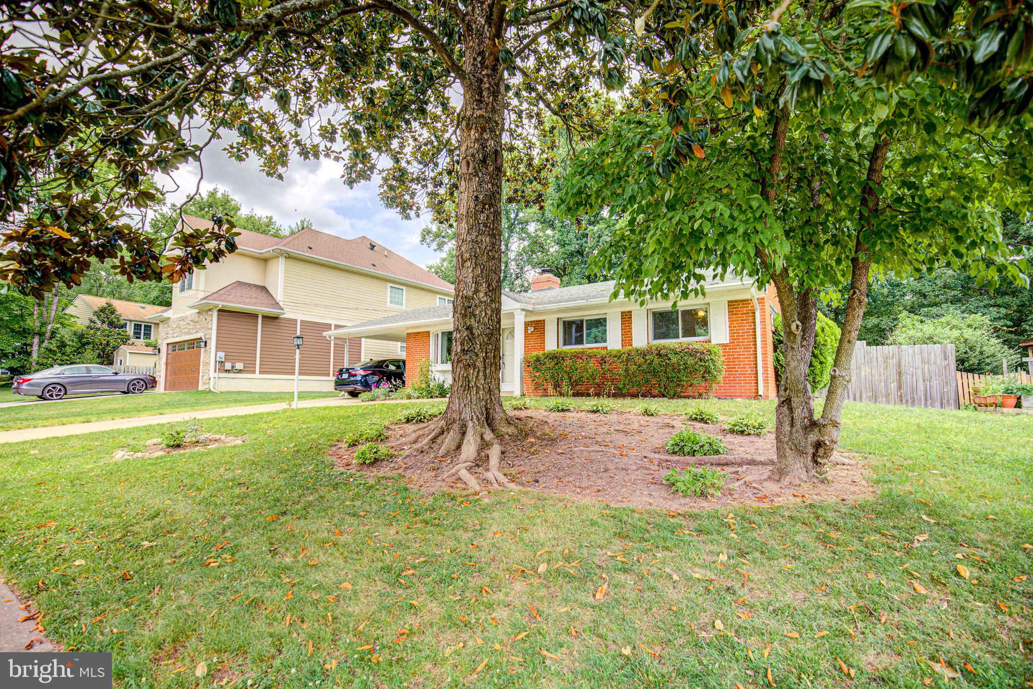 VIENNA WOODS - Residential