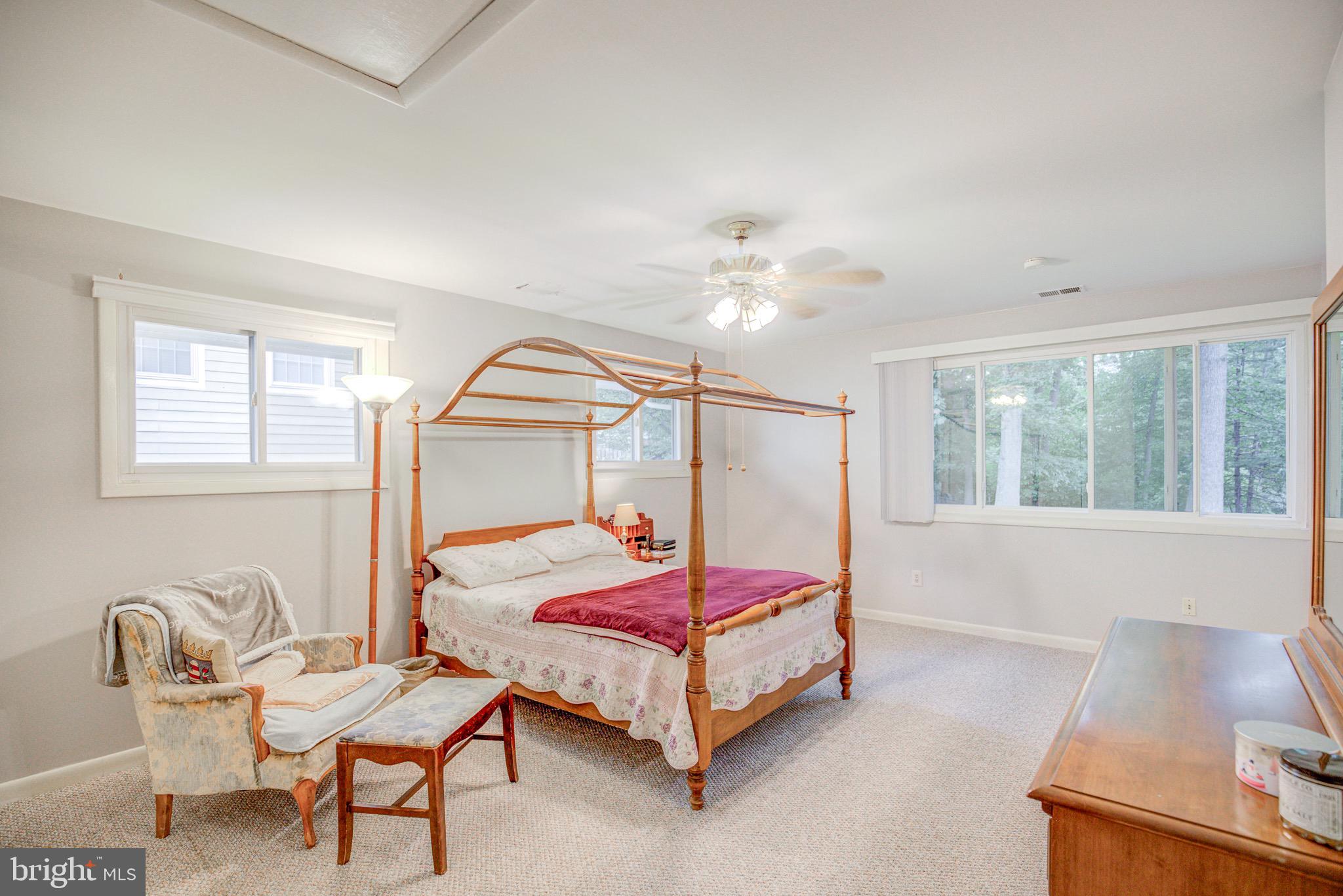 VIENNA WOODS - Residential