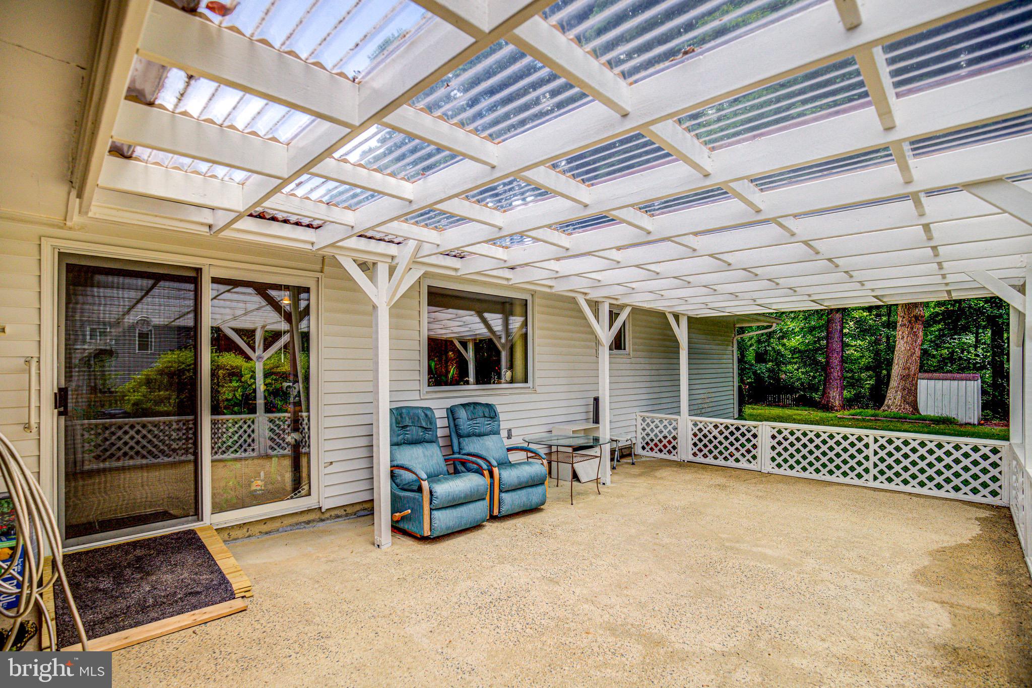 VIENNA WOODS - Residential