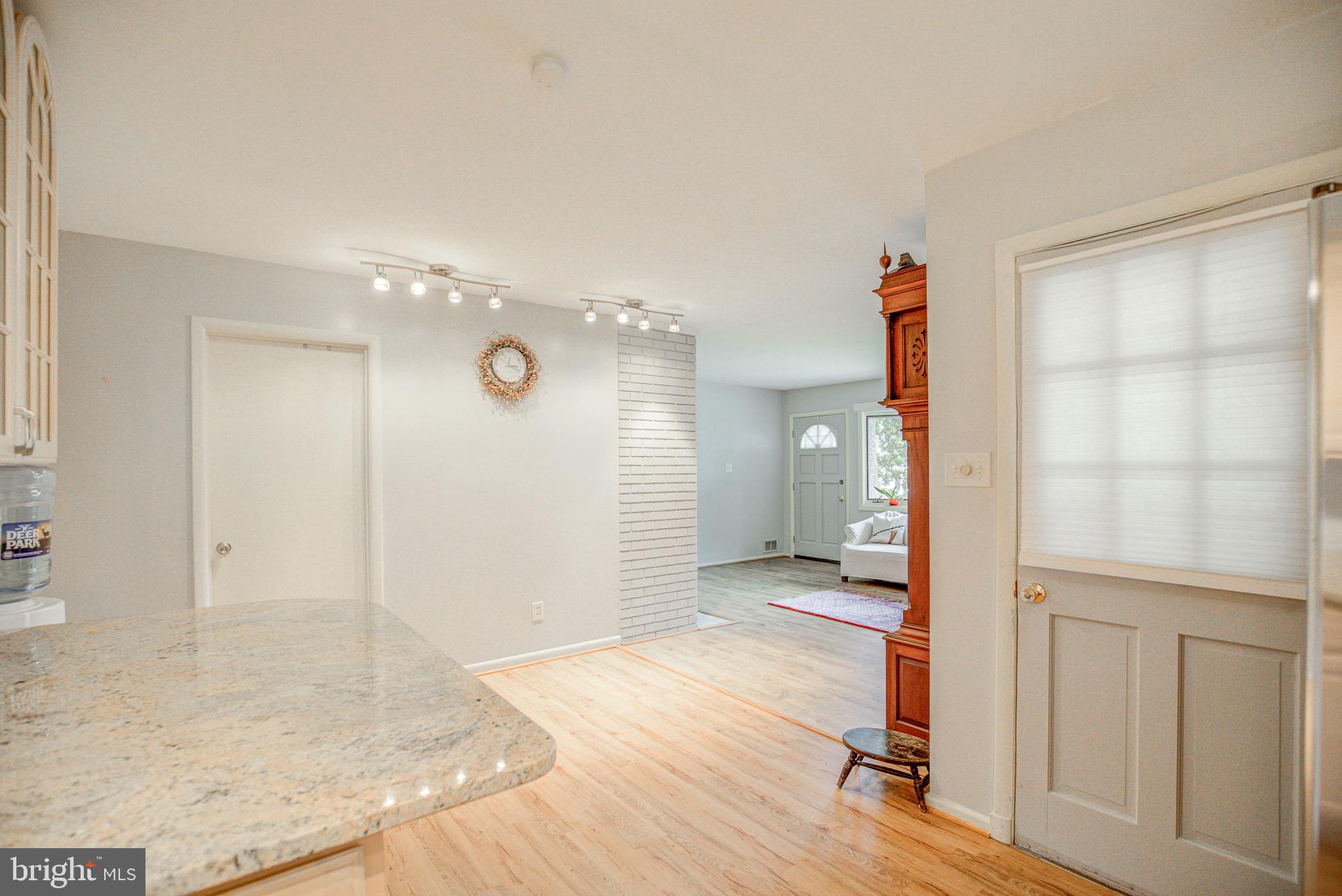 VIENNA WOODS - Residential