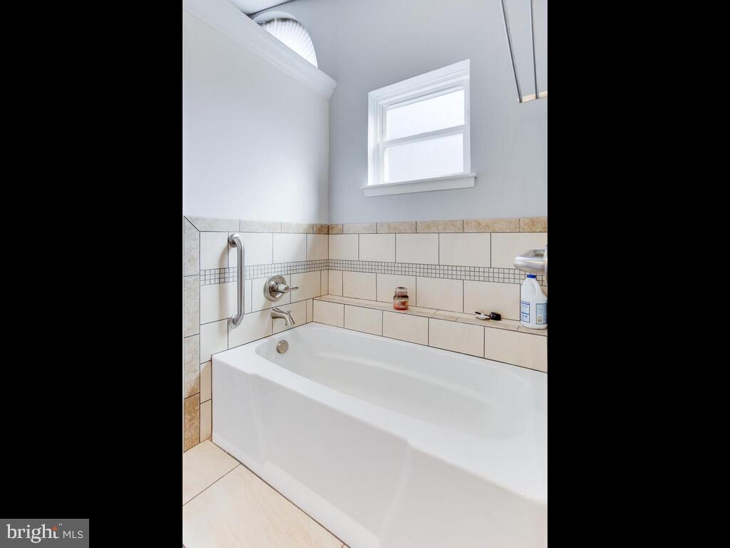 FAIRWOOD - Residential