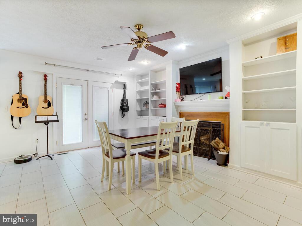 FAIRWOOD - Residential