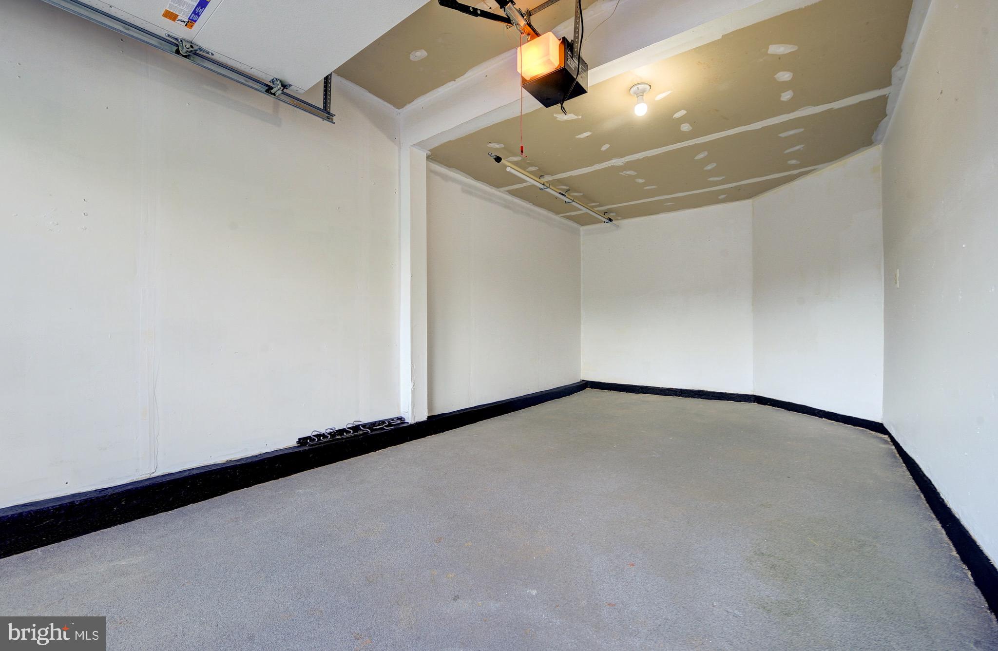 GREENHILL CROSSING - Residential