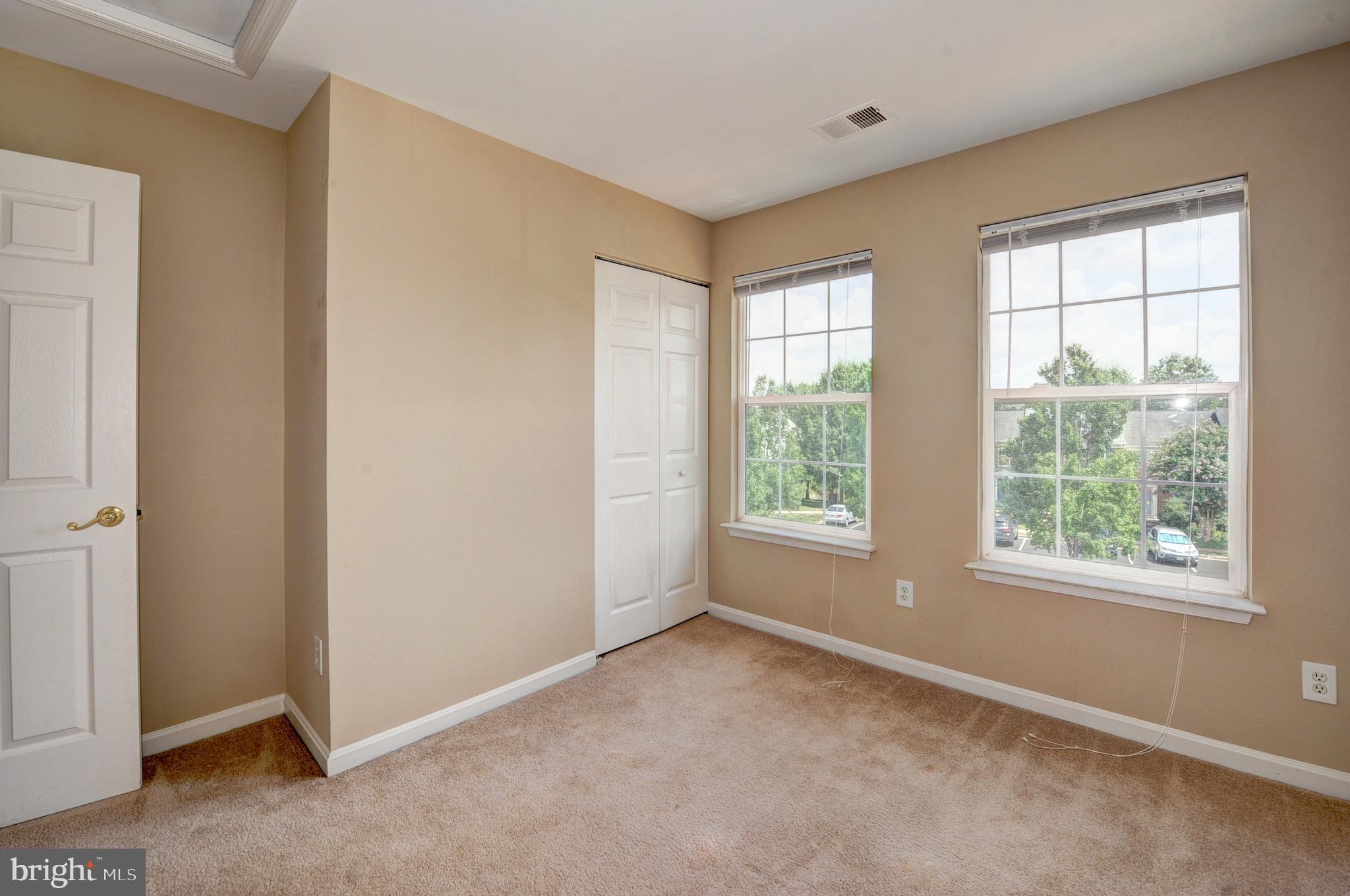 GREENHILL CROSSING - Residential