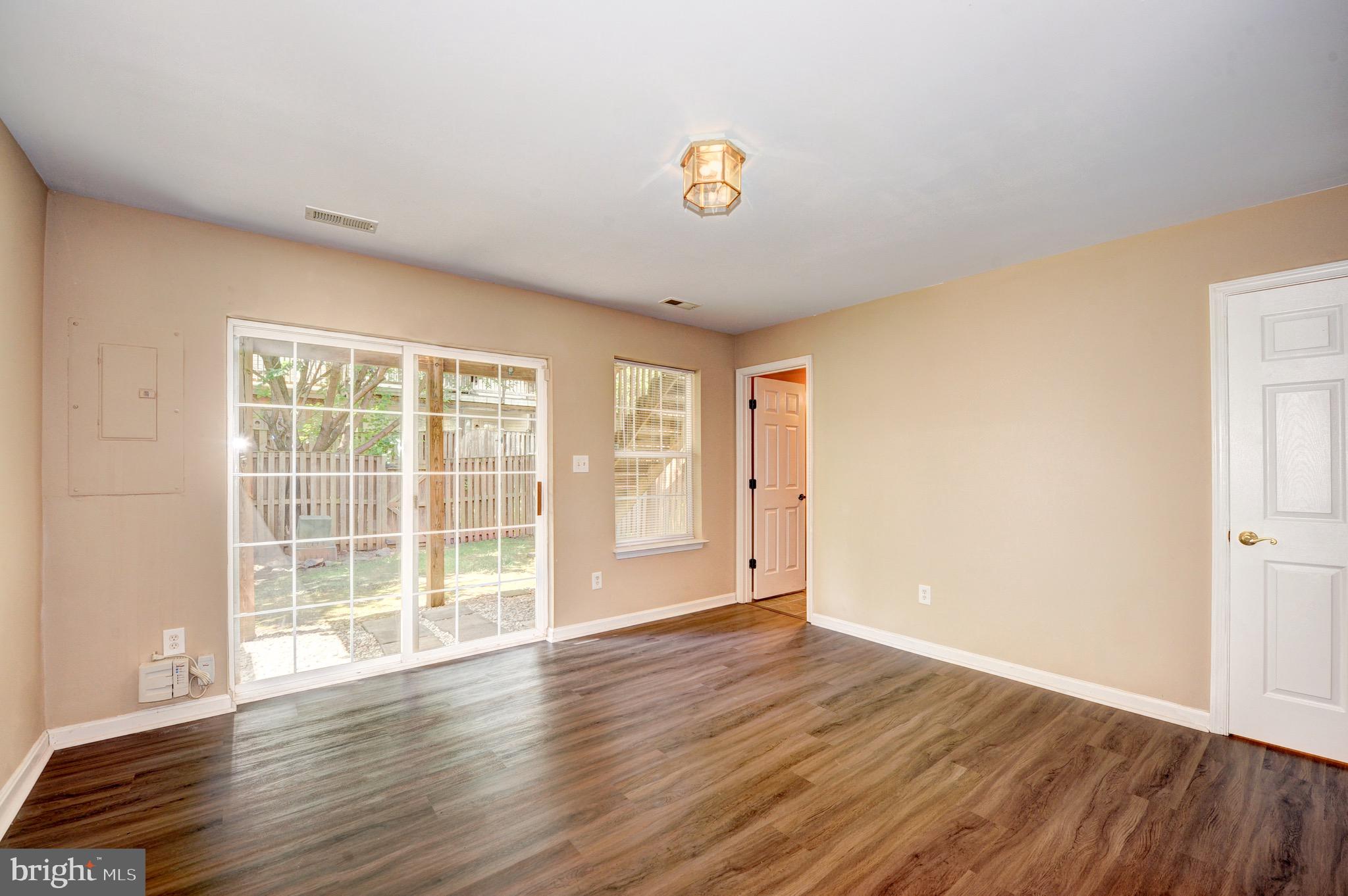 GREENHILL CROSSING - Residential