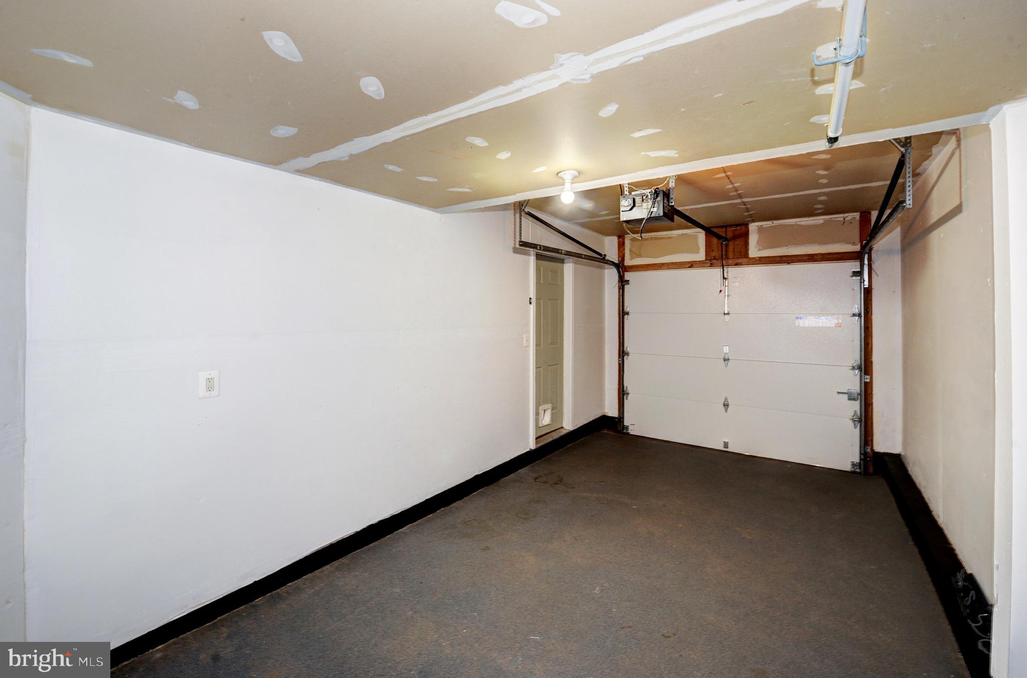 GREENHILL CROSSING - Residential