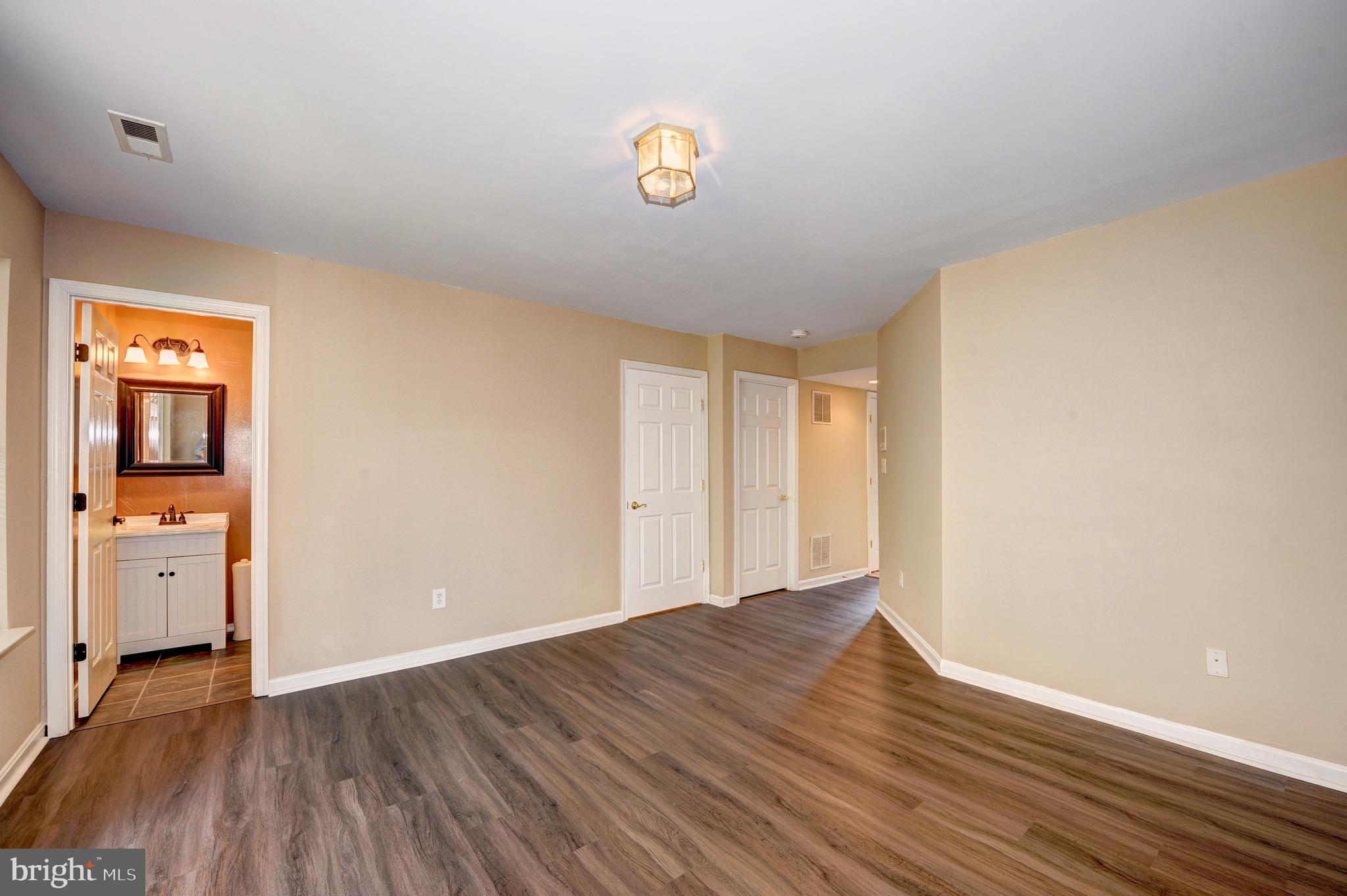 GREENHILL CROSSING - Residential