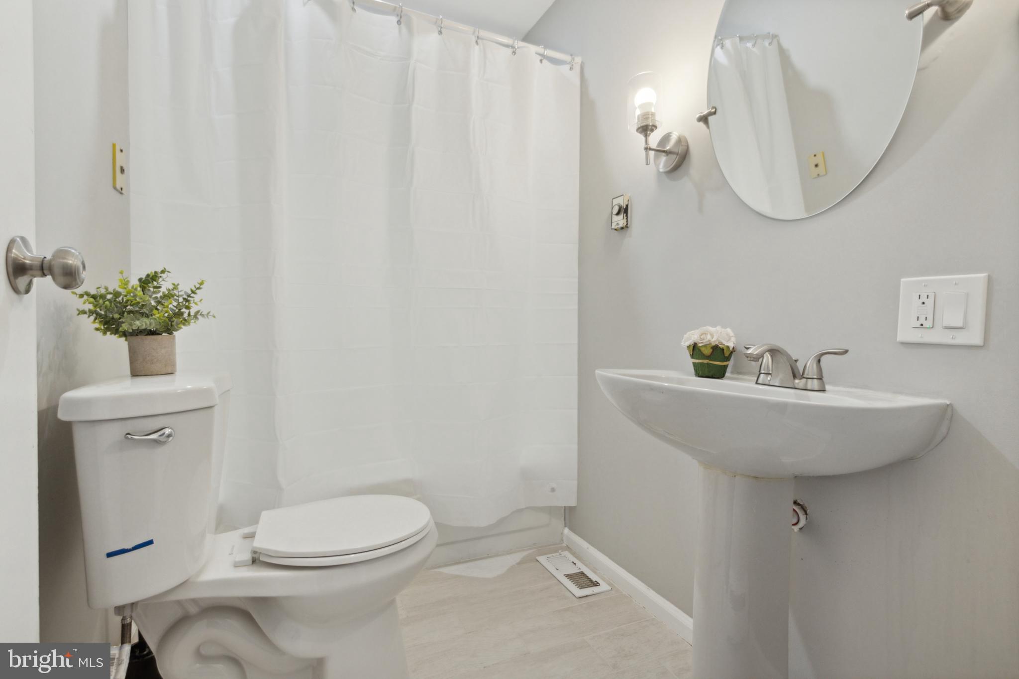 PASSYUNK SQUARE - Residential