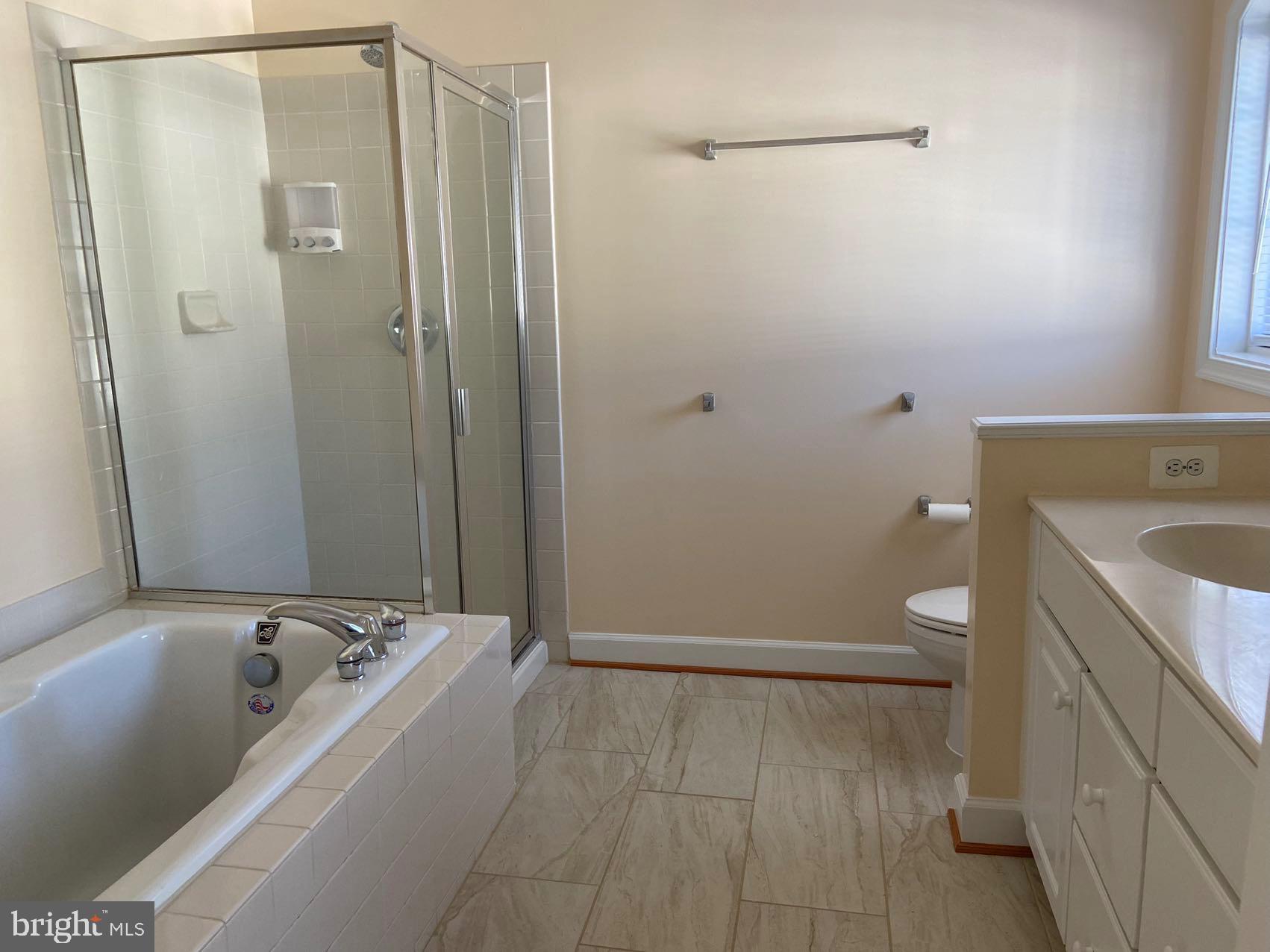 COPPERMINE CROSSING - Residential Lease