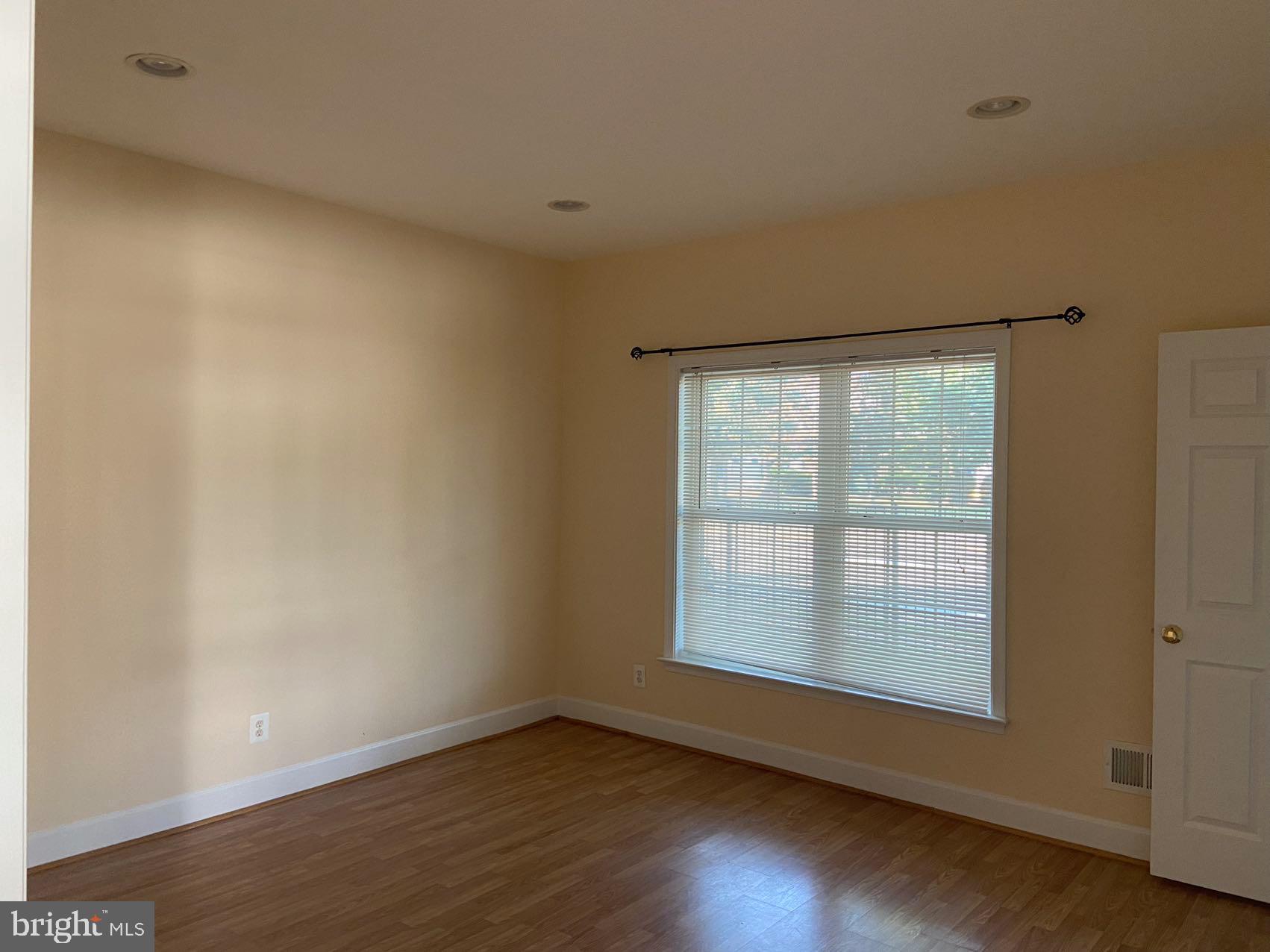 COPPERMINE CROSSING - Residential Lease