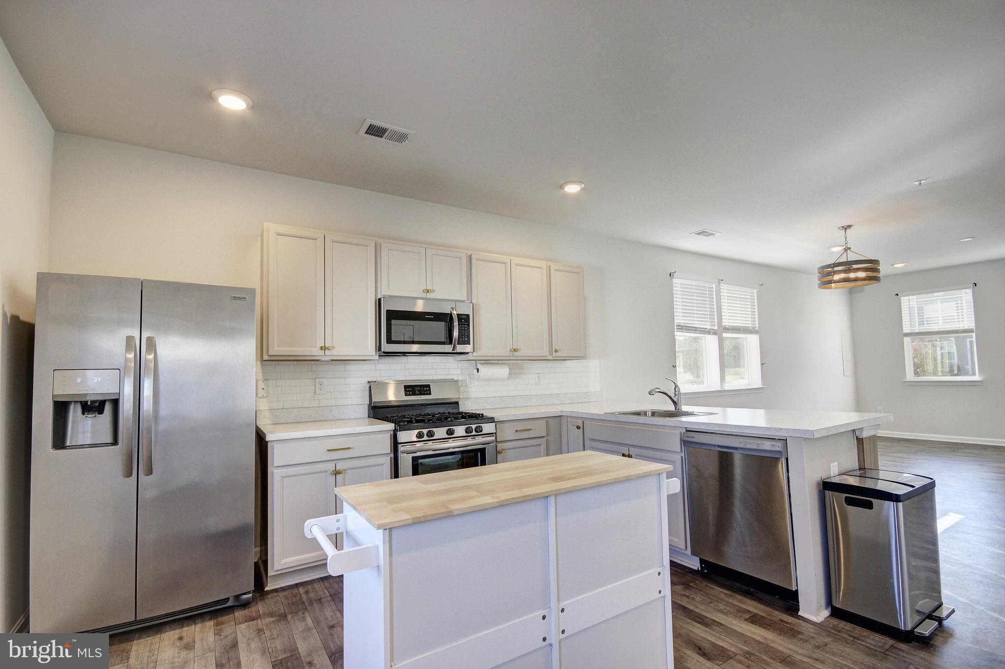 VILLAGES OF AYDELOTTE - Residential