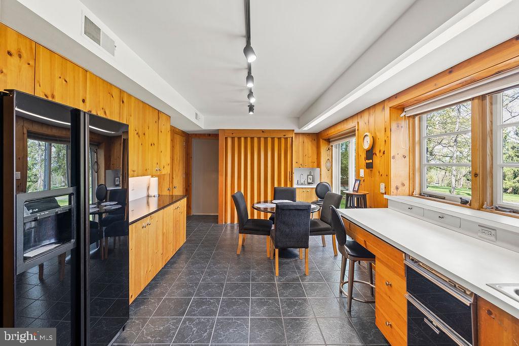 LONGVIEW ESTATES - Residential