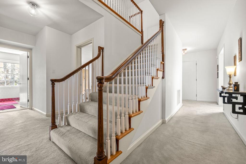 LONGVIEW ESTATES - Residential