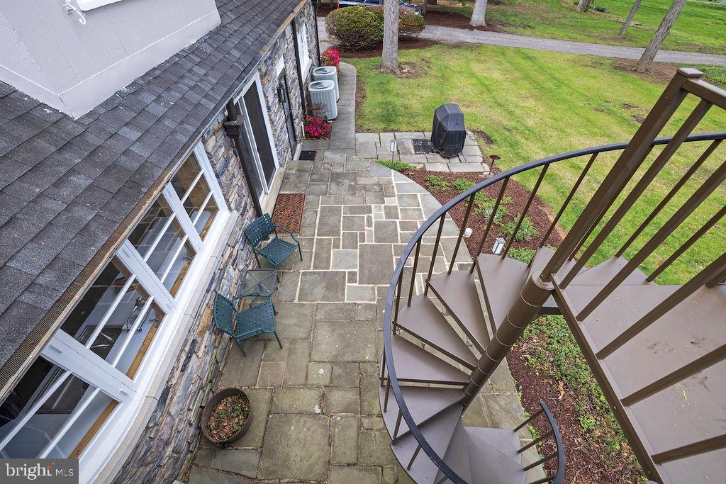 LONGVIEW ESTATES - Residential