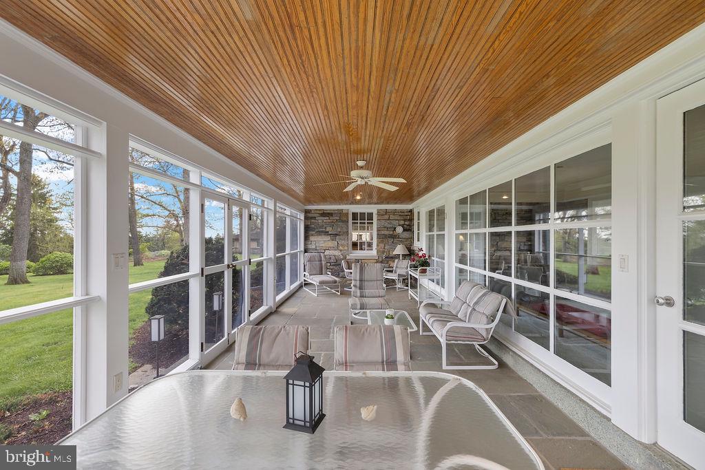 LONGVIEW ESTATES - Residential