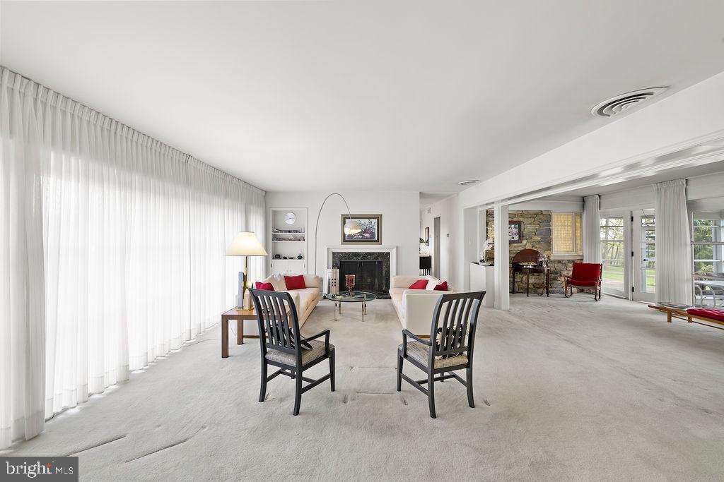 LONGVIEW ESTATES - Residential