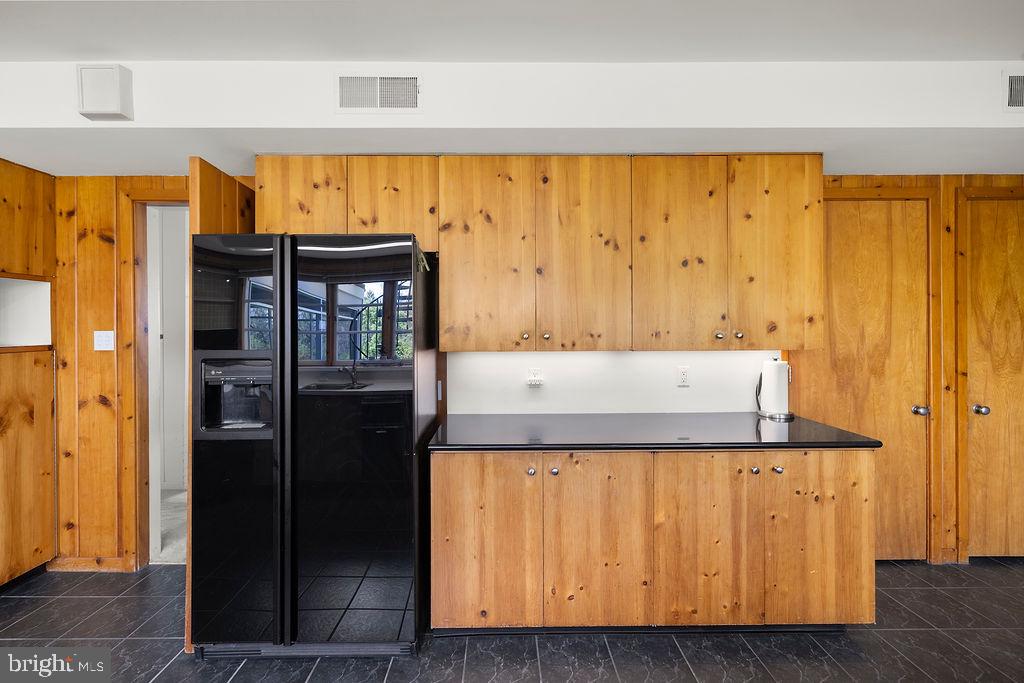 LONGVIEW ESTATES - Residential