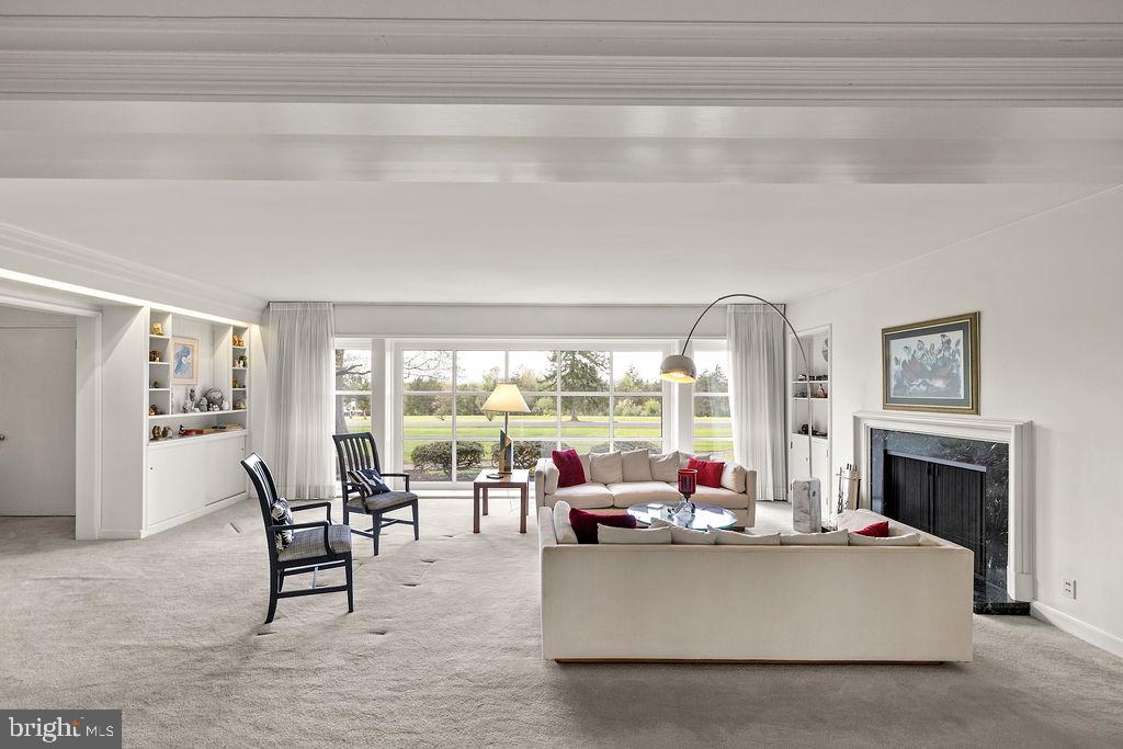 LONGVIEW ESTATES - Residential